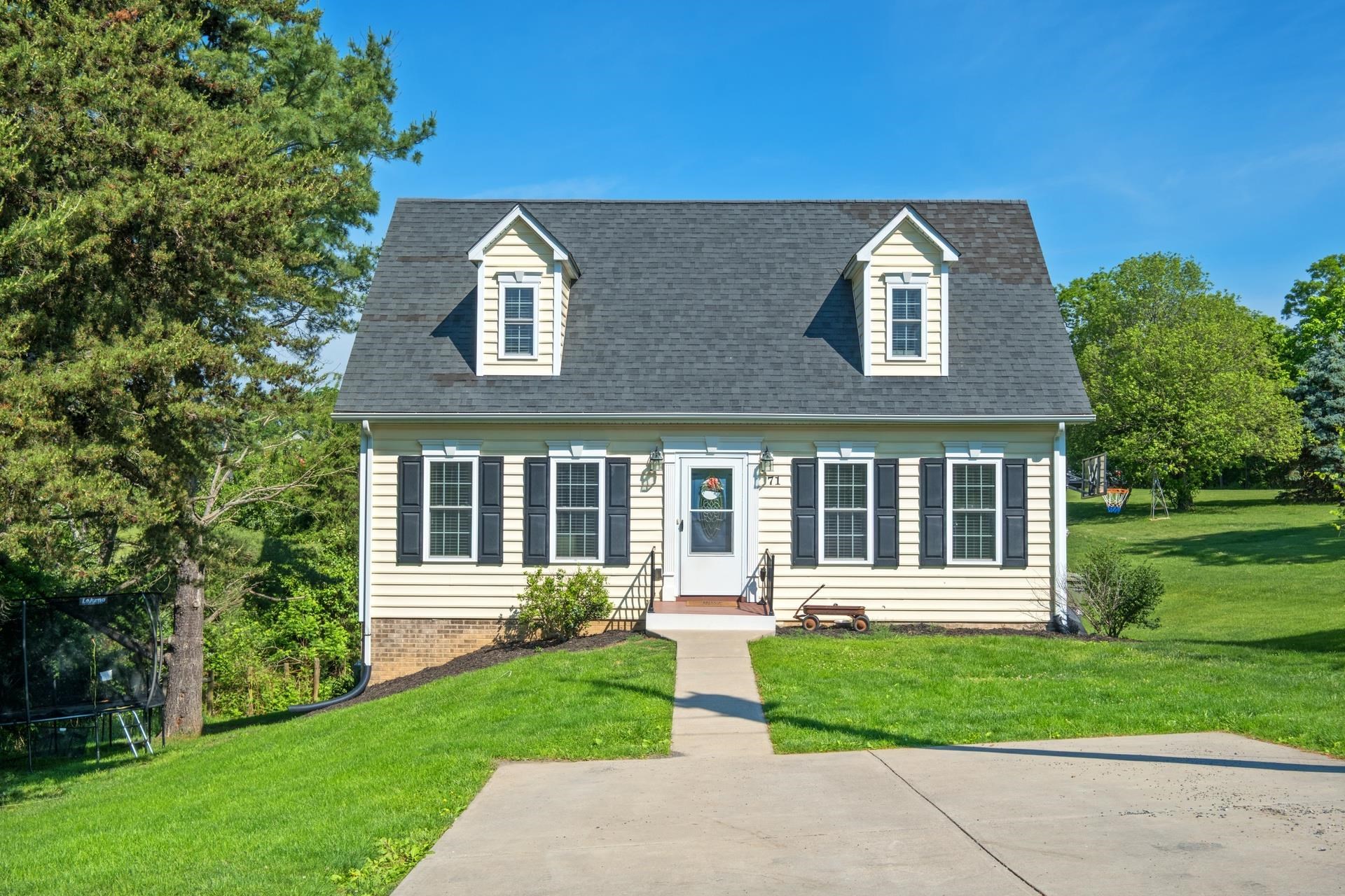 71 TROXELL LN, STAUNTON, Virginia 24401, 4 Bedrooms Bedrooms, ,2 BathroomsBathrooms,Residential,71 TROXELL LN,665059 MLS # 665059