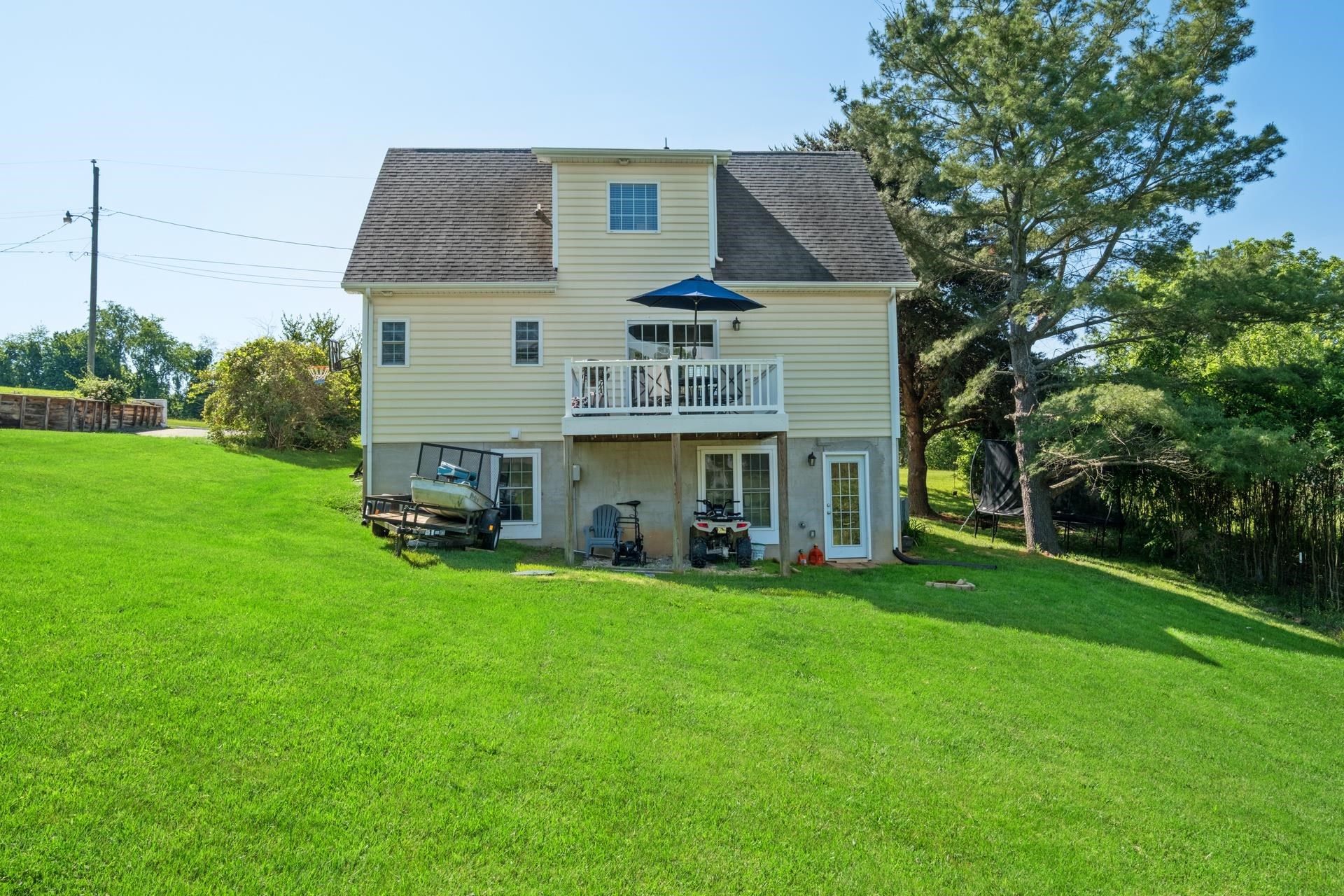 71 TROXELL LN, STAUNTON, Virginia 24401, 4 Bedrooms Bedrooms, ,2 BathroomsBathrooms,Residential,71 TROXELL LN,665059 MLS # 665059