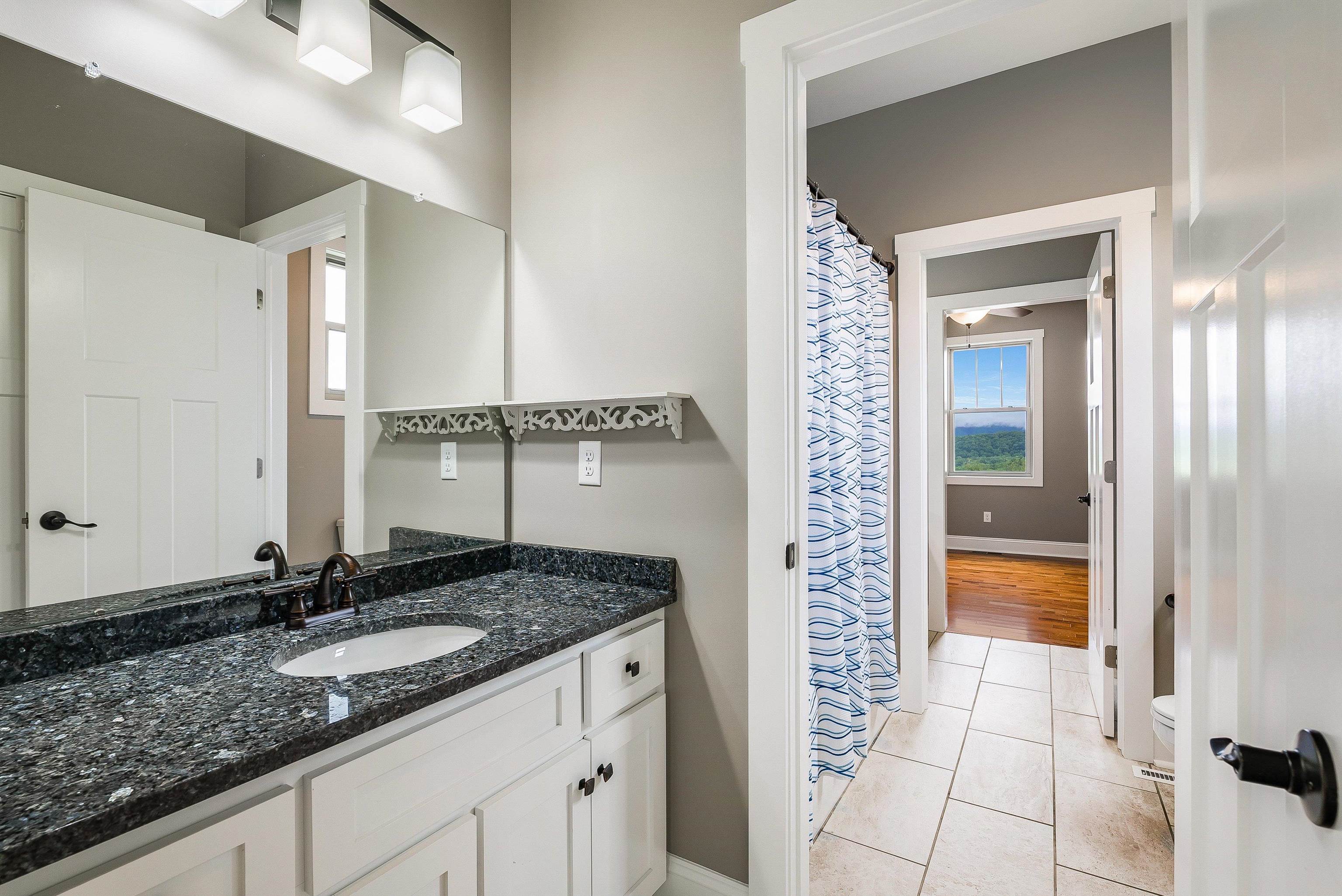 17 MCILWEE LN, STAUNTON, Virginia 24401, 4 Bedrooms Bedrooms, ,3 BathroomsBathrooms,Residential,17 MCILWEE LN,665062 MLS # 665062