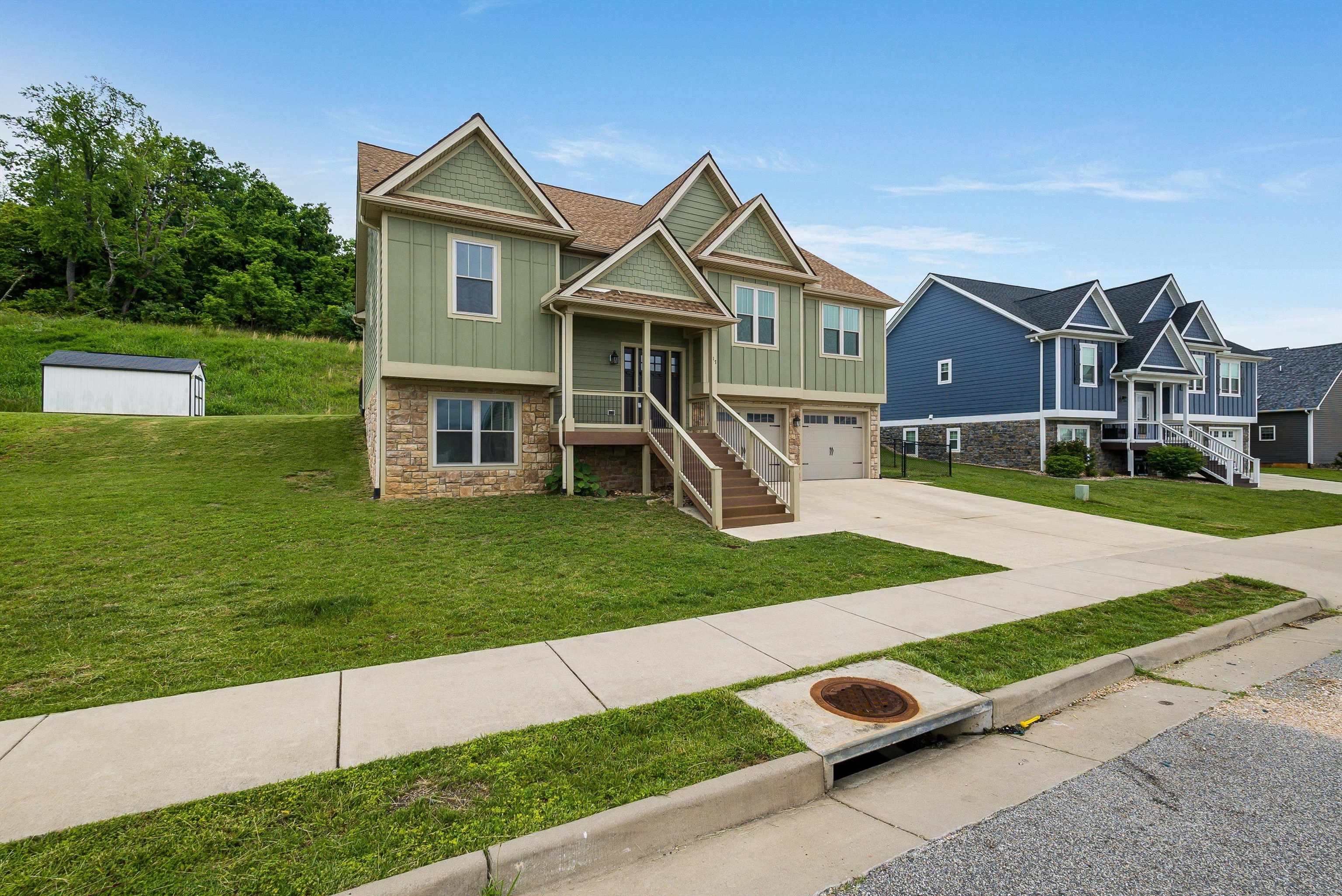 17 MCILWEE LN, STAUNTON, Virginia 24401, 4 Bedrooms Bedrooms, ,3 BathroomsBathrooms,Residential,17 MCILWEE LN,665062 MLS # 665062