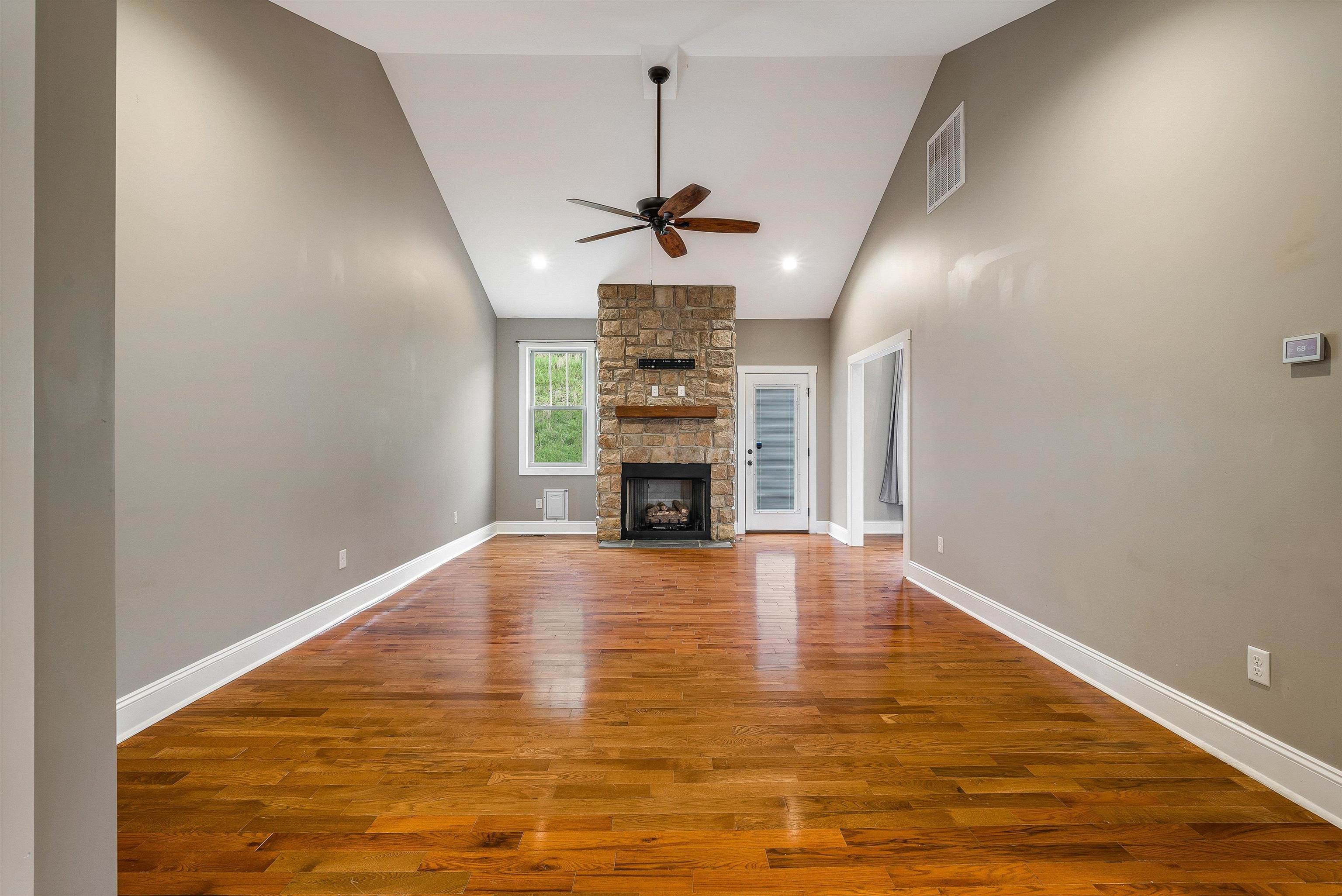 17 MCILWEE LN, STAUNTON, Virginia 24401, 4 Bedrooms Bedrooms, ,3 BathroomsBathrooms,Residential,17 MCILWEE LN,665062 MLS # 665062