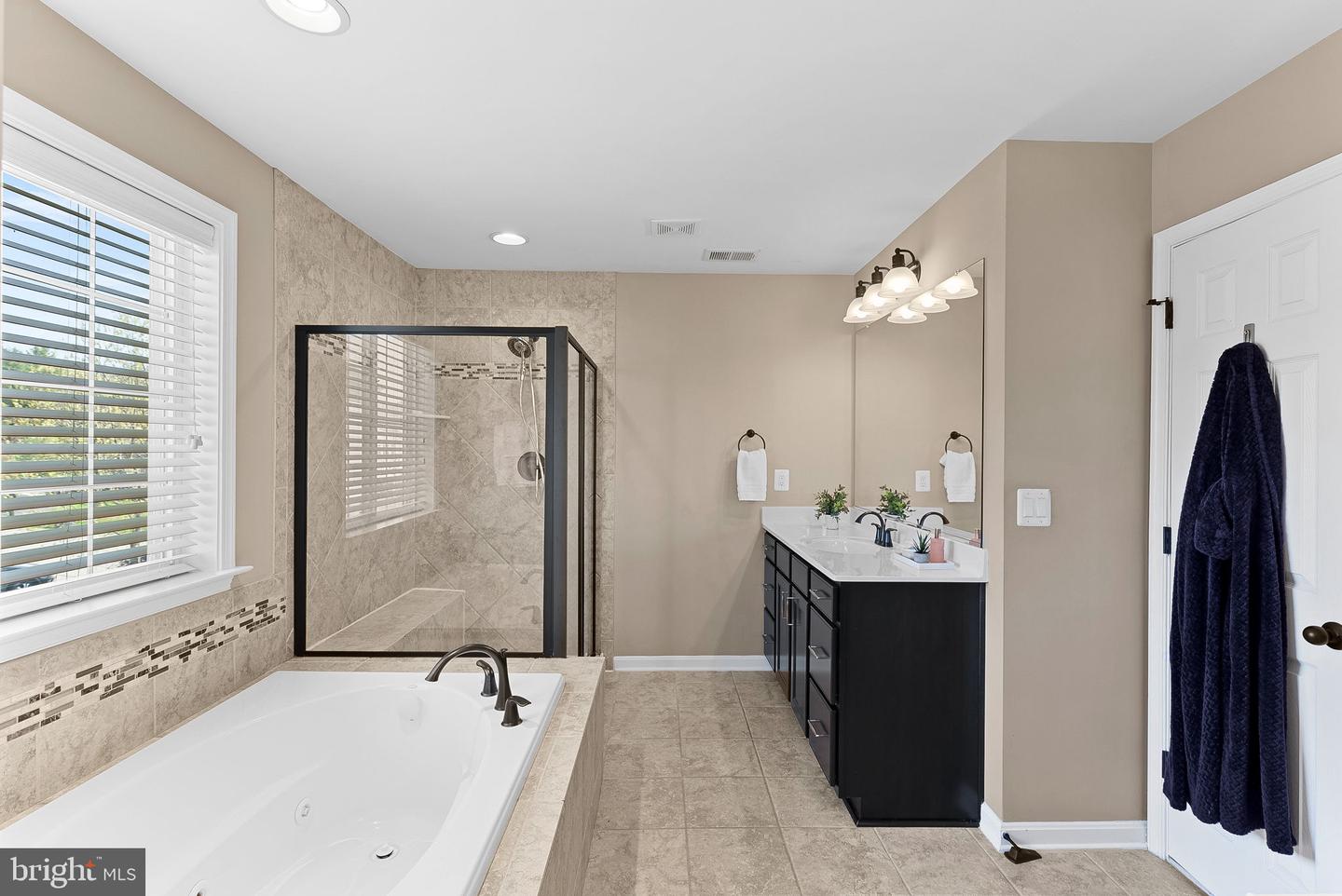 14612 BRIDLE CREEK RD, WOODBRIDGE, Virginia 22193, 5 Bedrooms Bedrooms, ,4 BathroomsBathrooms,Residential,For sale,14612 BRIDLE CREEK RD,VAPW2089216 MLS # VAPW2089216