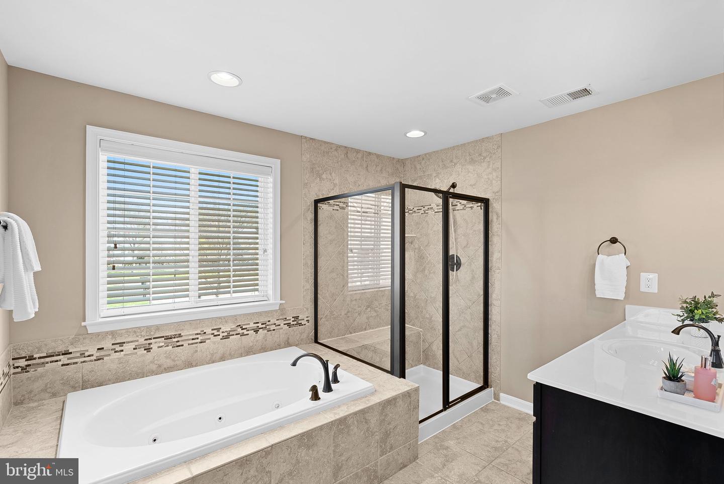 14612 BRIDLE CREEK RD, WOODBRIDGE, Virginia 22193, 5 Bedrooms Bedrooms, ,4 BathroomsBathrooms,Residential,For sale,14612 BRIDLE CREEK RD,VAPW2089216 MLS # VAPW2089216