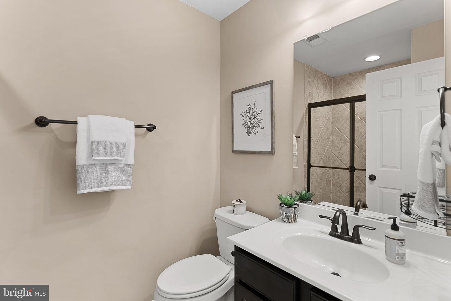 14612 BRIDLE CREEK RD, WOODBRIDGE, Virginia 22193, 5 Bedrooms Bedrooms, ,4 BathroomsBathrooms,Residential,For sale,14612 BRIDLE CREEK RD,VAPW2089216 MLS # VAPW2089216