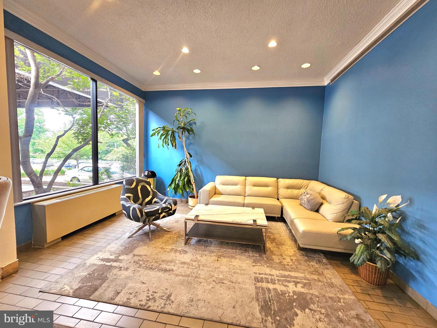 5340 HOLMES RUN PKWY #1410, ALEXANDRIA, Virginia 22304, 1 Bedroom Bedrooms, 4 Rooms Rooms,1 BathroomBathrooms,Residential,For sale,5340 HOLMES RUN PKWY #1410,VAAX2042982 MLS # VAAX2042982