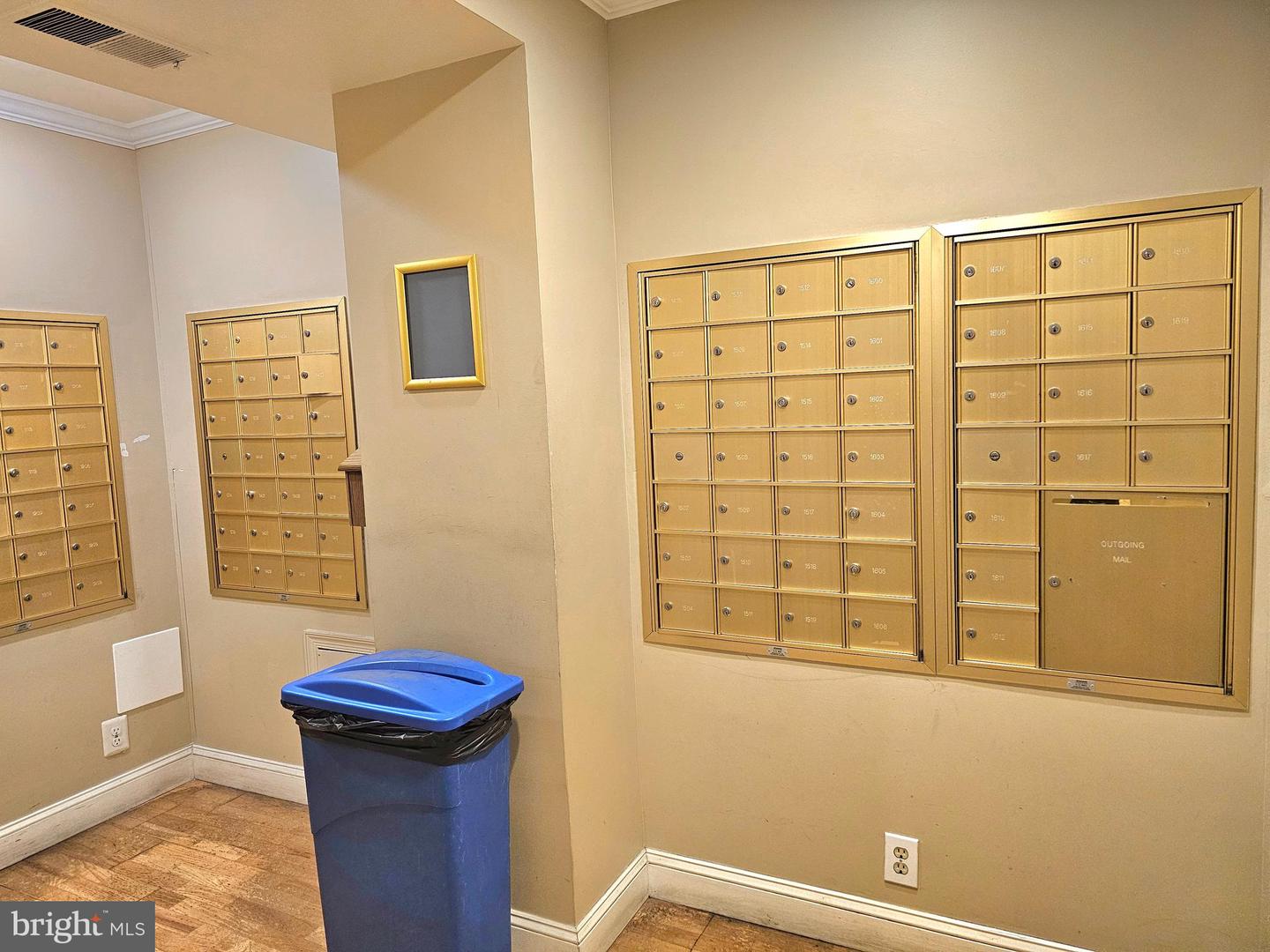 5340 HOLMES RUN PKWY #1410, ALEXANDRIA, Virginia 22304, 1 Bedroom Bedrooms, 4 Rooms Rooms,1 BathroomBathrooms,Residential,For sale,5340 HOLMES RUN PKWY #1410,VAAX2042982 MLS # VAAX2042982