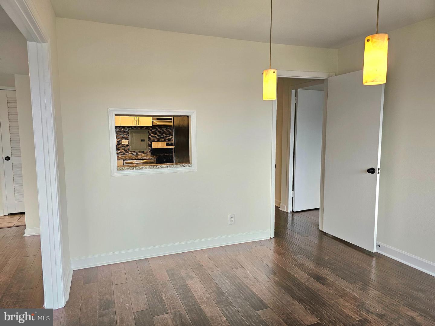 5340 HOLMES RUN PKWY #1410, ALEXANDRIA, Virginia 22304, 1 Bedroom Bedrooms, 4 Rooms Rooms,1 BathroomBathrooms,Residential,For sale,5340 HOLMES RUN PKWY #1410,VAAX2042982 MLS # VAAX2042982