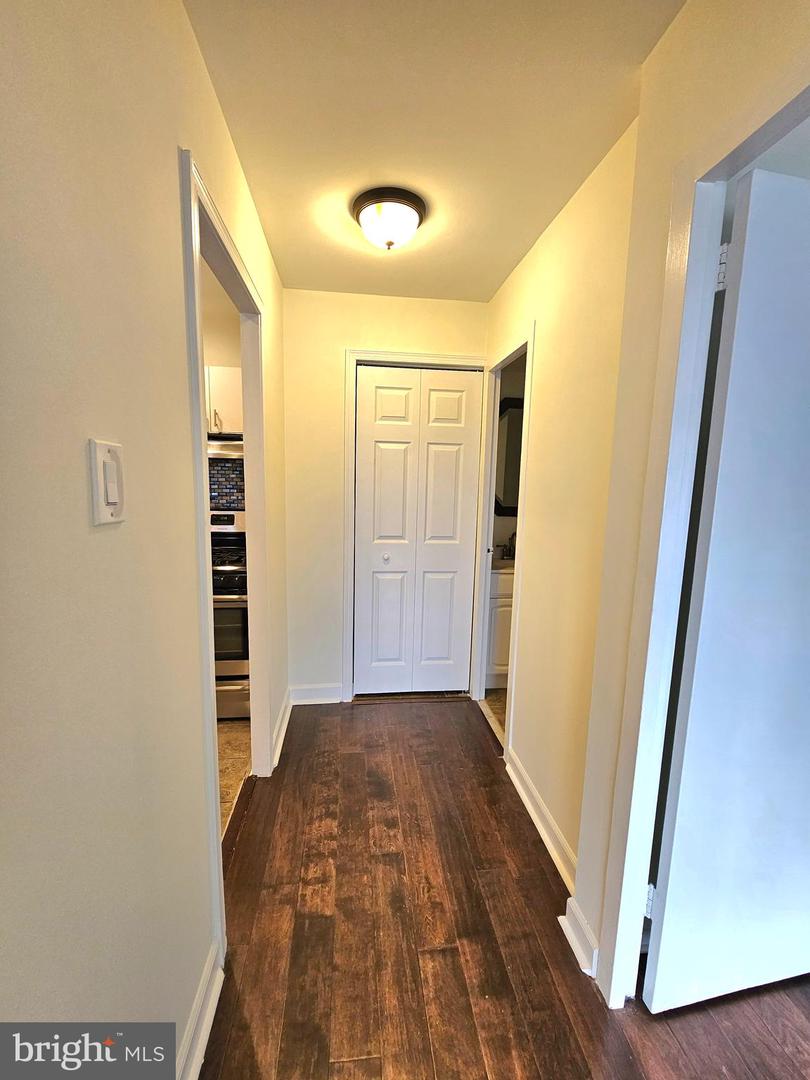 5340 HOLMES RUN PKWY #1410, ALEXANDRIA, Virginia 22304, 1 Bedroom Bedrooms, 4 Rooms Rooms,1 BathroomBathrooms,Residential,For sale,5340 HOLMES RUN PKWY #1410,VAAX2042982 MLS # VAAX2042982