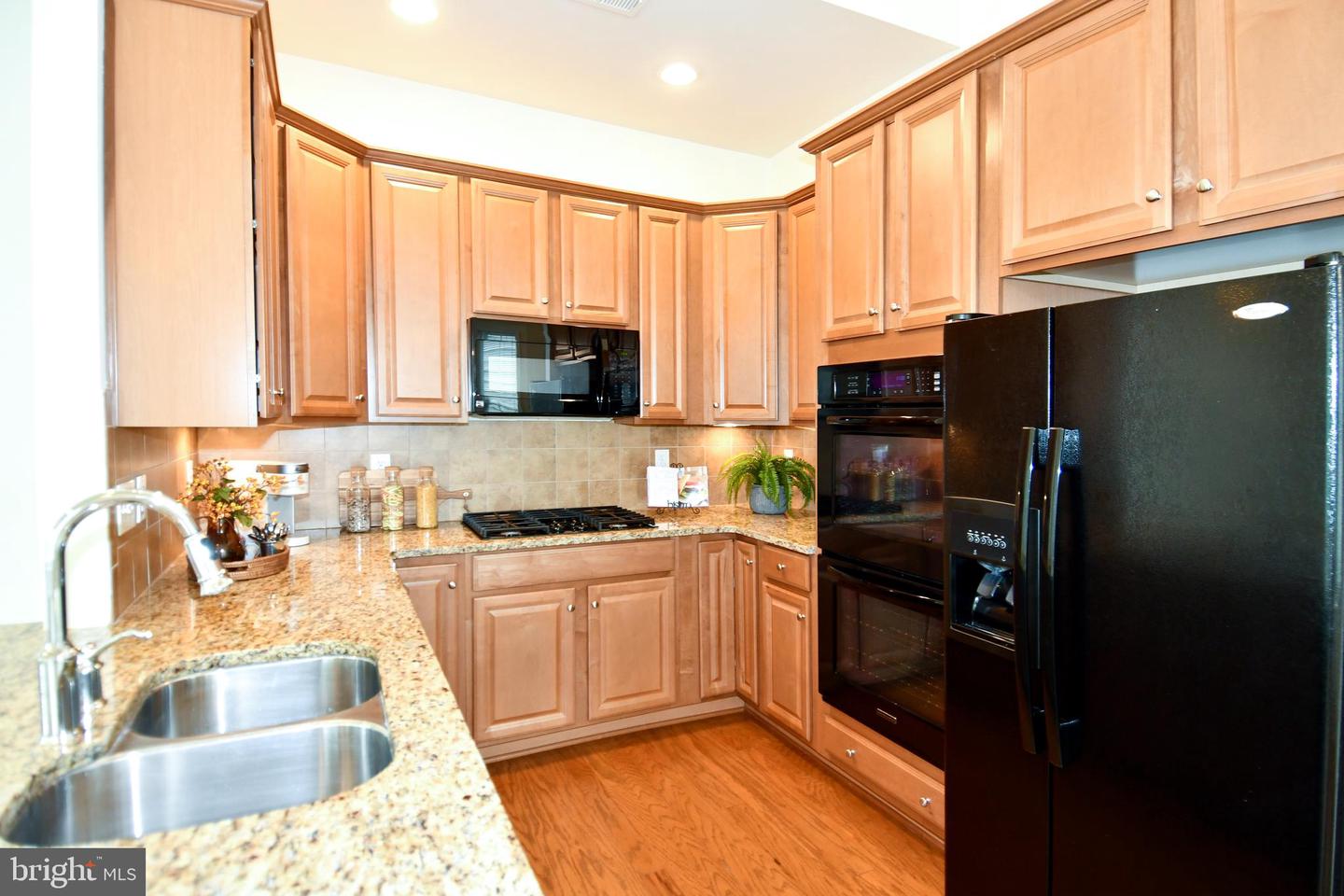 20559 CRESCENT POINTE PLACE, ASHBURN, Virginia 20147, 3 Bedrooms Bedrooms, ,3 BathroomsBathrooms,Residential,For sale,20559 CRESCENT POINTE PLACE,VALO2092022 MLS # VALO2092022