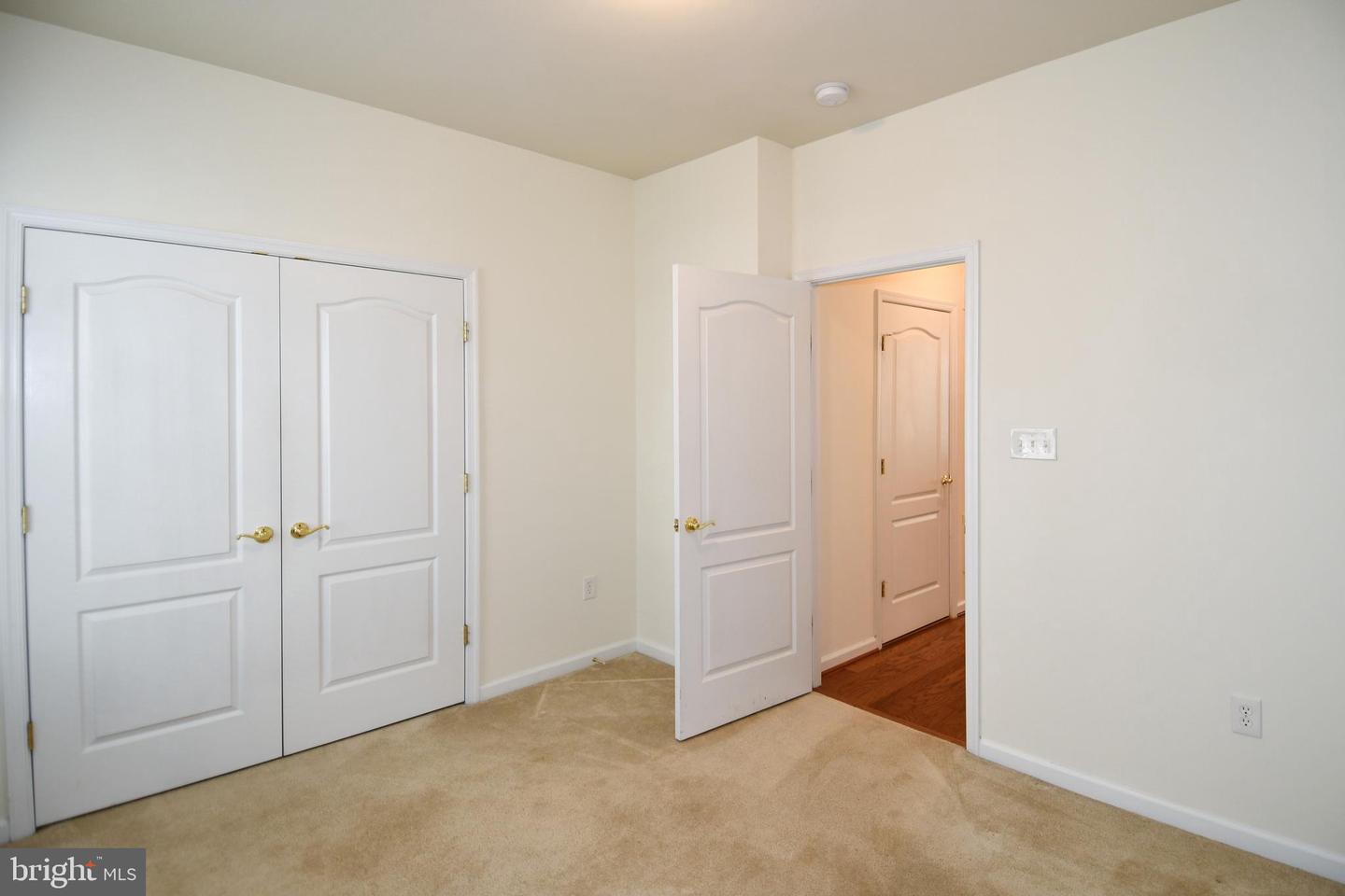 20559 CRESCENT POINTE PLACE, ASHBURN, Virginia 20147, 3 Bedrooms Bedrooms, ,3 BathroomsBathrooms,Residential,For sale,20559 CRESCENT POINTE PLACE,VALO2092022 MLS # VALO2092022