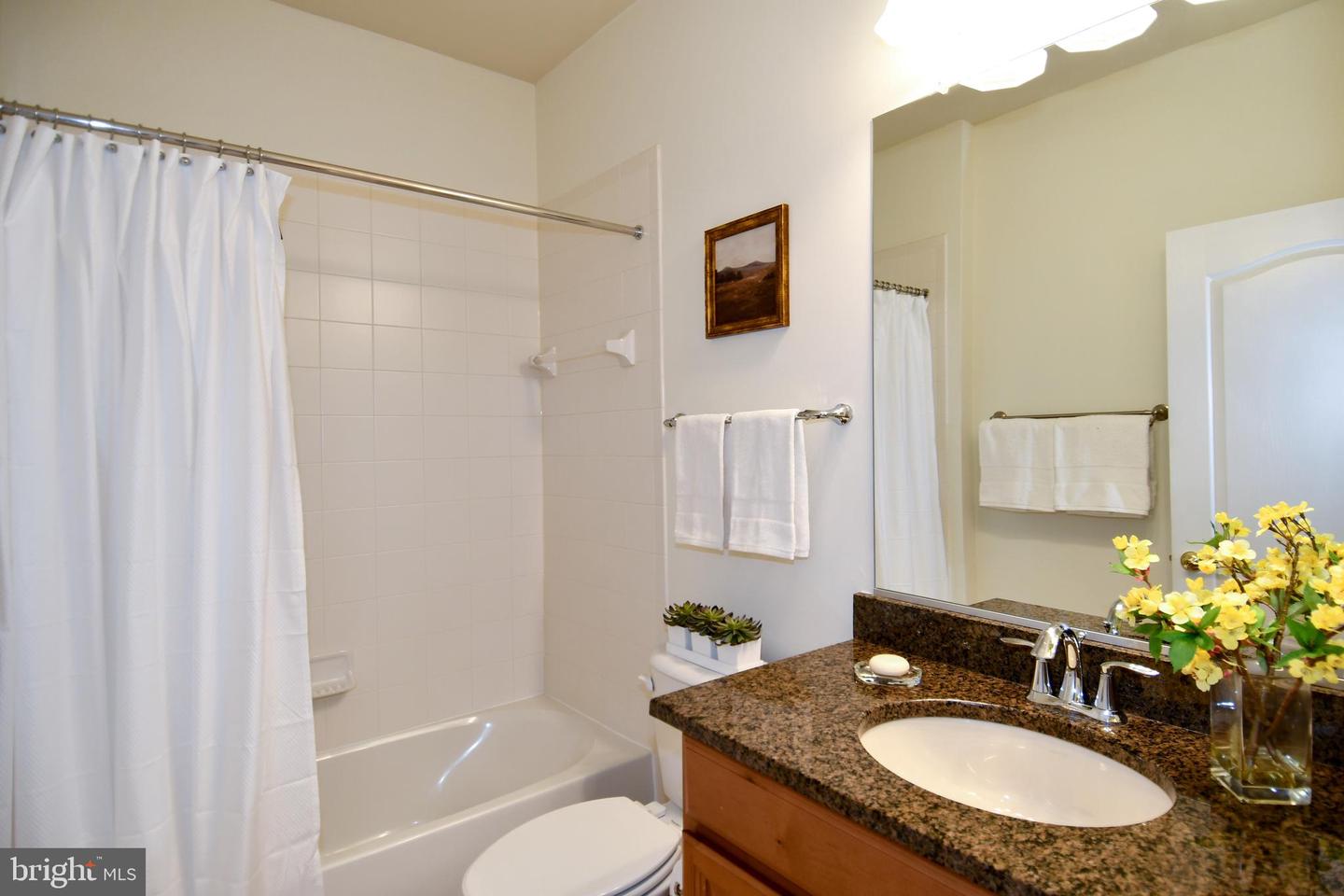 20559 CRESCENT POINTE PLACE, ASHBURN, Virginia 20147, 3 Bedrooms Bedrooms, ,3 BathroomsBathrooms,Residential,For sale,20559 CRESCENT POINTE PLACE,VALO2092022 MLS # VALO2092022