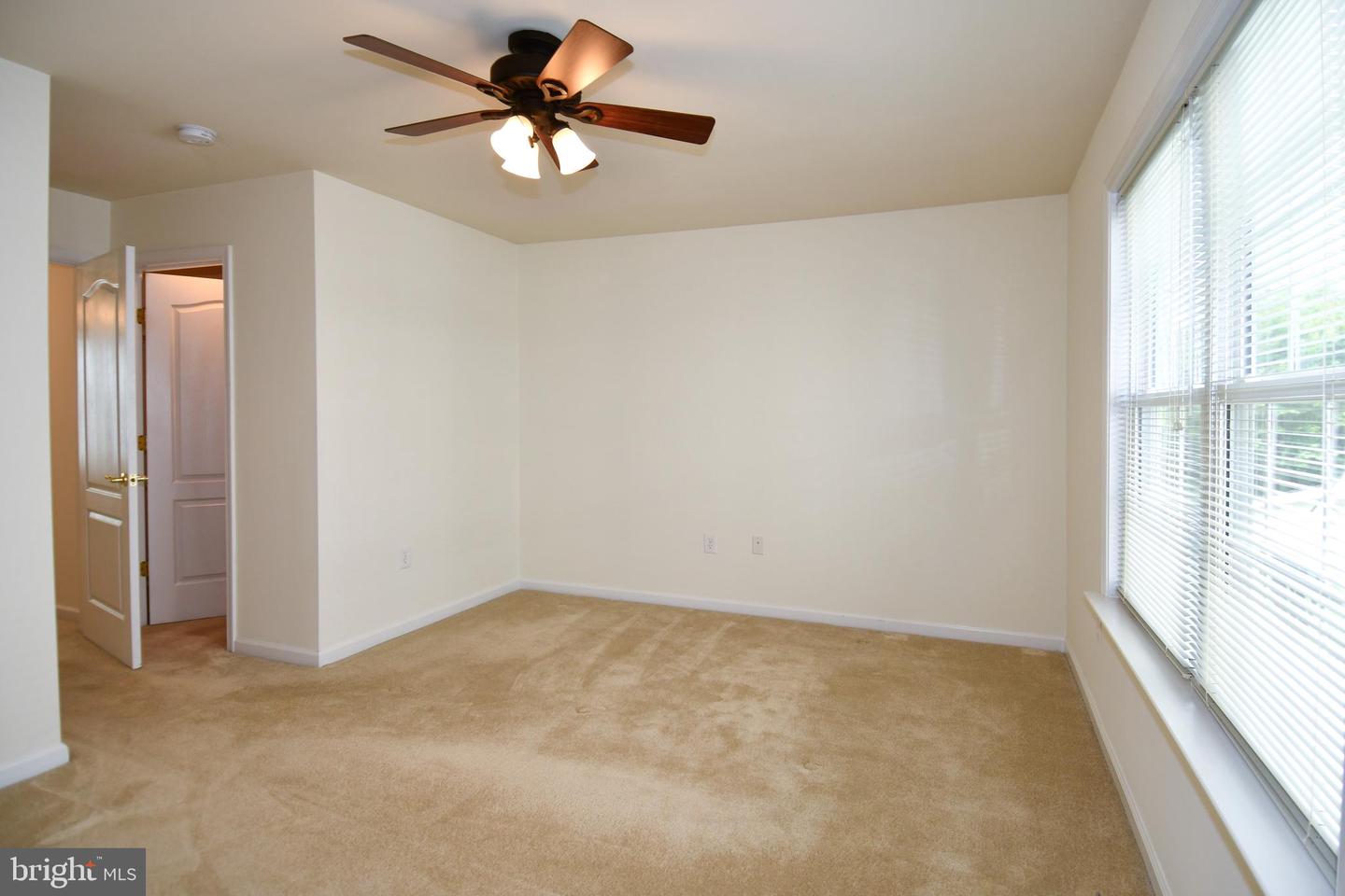 20559 CRESCENT POINTE PLACE, ASHBURN, Virginia 20147, 3 Bedrooms Bedrooms, ,3 BathroomsBathrooms,Residential,For sale,20559 CRESCENT POINTE PLACE,VALO2092022 MLS # VALO2092022