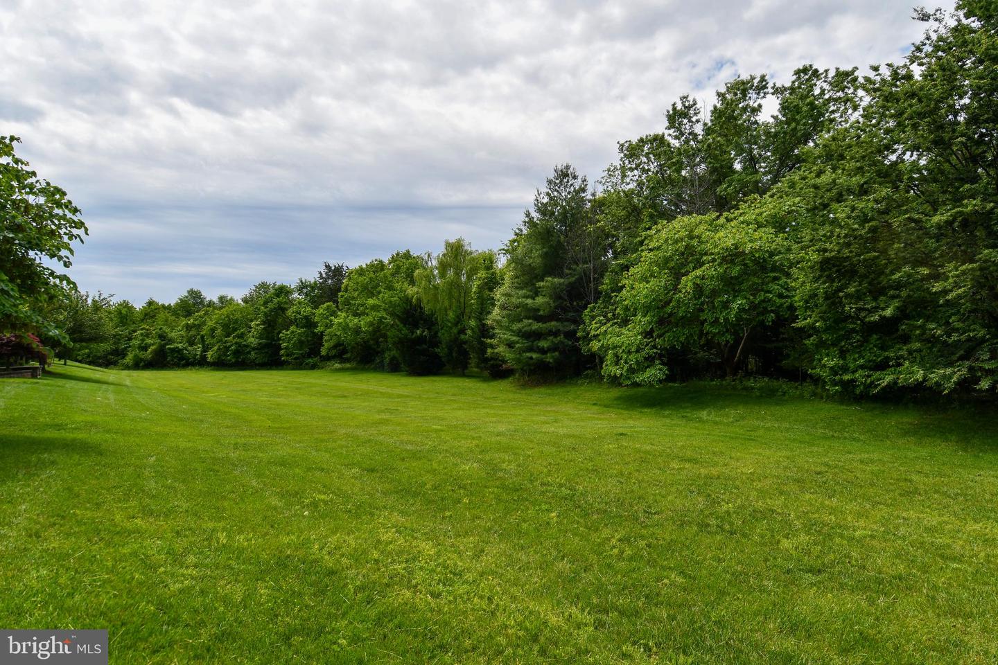 20559 CRESCENT POINTE PLACE, ASHBURN, Virginia 20147, 3 Bedrooms Bedrooms, ,3 BathroomsBathrooms,Residential,For sale,20559 CRESCENT POINTE PLACE,VALO2092022 MLS # VALO2092022