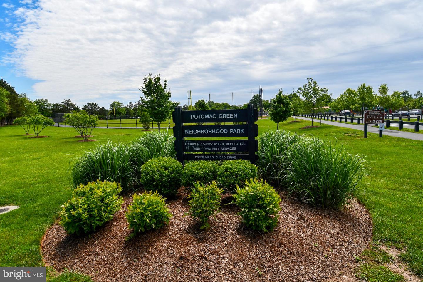 20559 CRESCENT POINTE PLACE, ASHBURN, Virginia 20147, 3 Bedrooms Bedrooms, ,3 BathroomsBathrooms,Residential,For sale,20559 CRESCENT POINTE PLACE,VALO2092022 MLS # VALO2092022