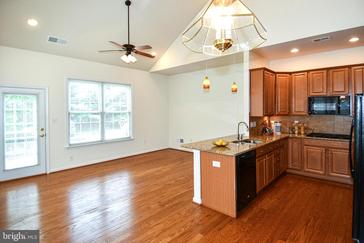 20559 CRESCENT POINTE PLACE, ASHBURN, Virginia 20147, 3 Bedrooms Bedrooms, ,3 BathroomsBathrooms,Residential,For sale,20559 CRESCENT POINTE PLACE,VALO2092022 MLS # VALO2092022