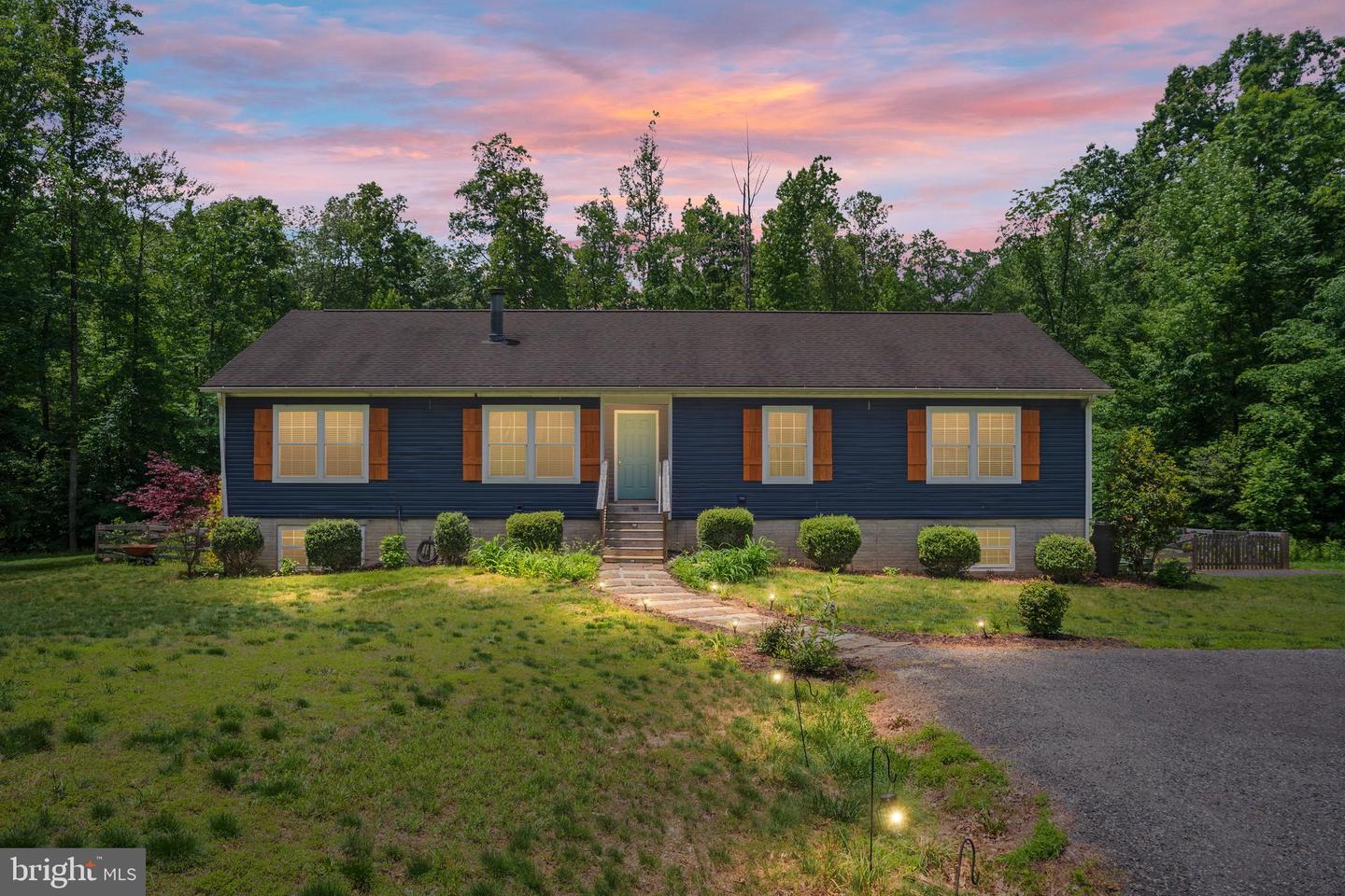 312 RICHARDS FERRY RD, FREDERICKSBURG, Virginia 22406, 5 Bedrooms Bedrooms, ,3 BathroomsBathrooms,Residential,For sale,312 RICHARDS FERRY RD,VAST2037370 MLS # VAST2037370