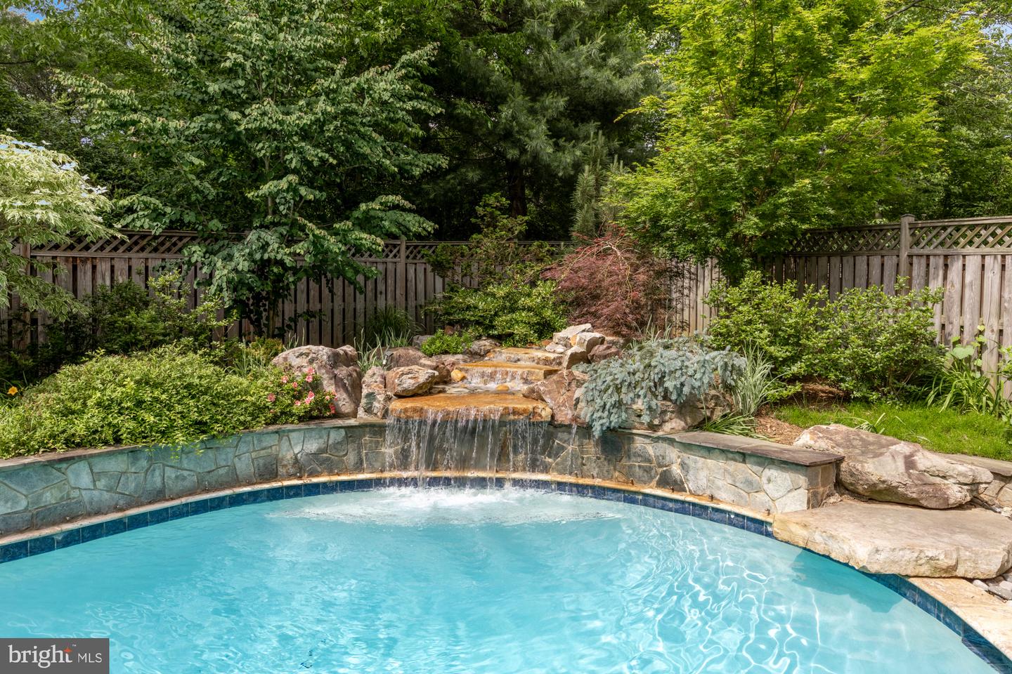 5117 PHEASANT RIDGE RD, FAIRFAX, Virginia 22030, 4 Bedrooms Bedrooms, ,2 BathroomsBathrooms,Residential,For sale,5117 PHEASANT RIDGE RD,VAFX2233240 MLS # VAFX2233240