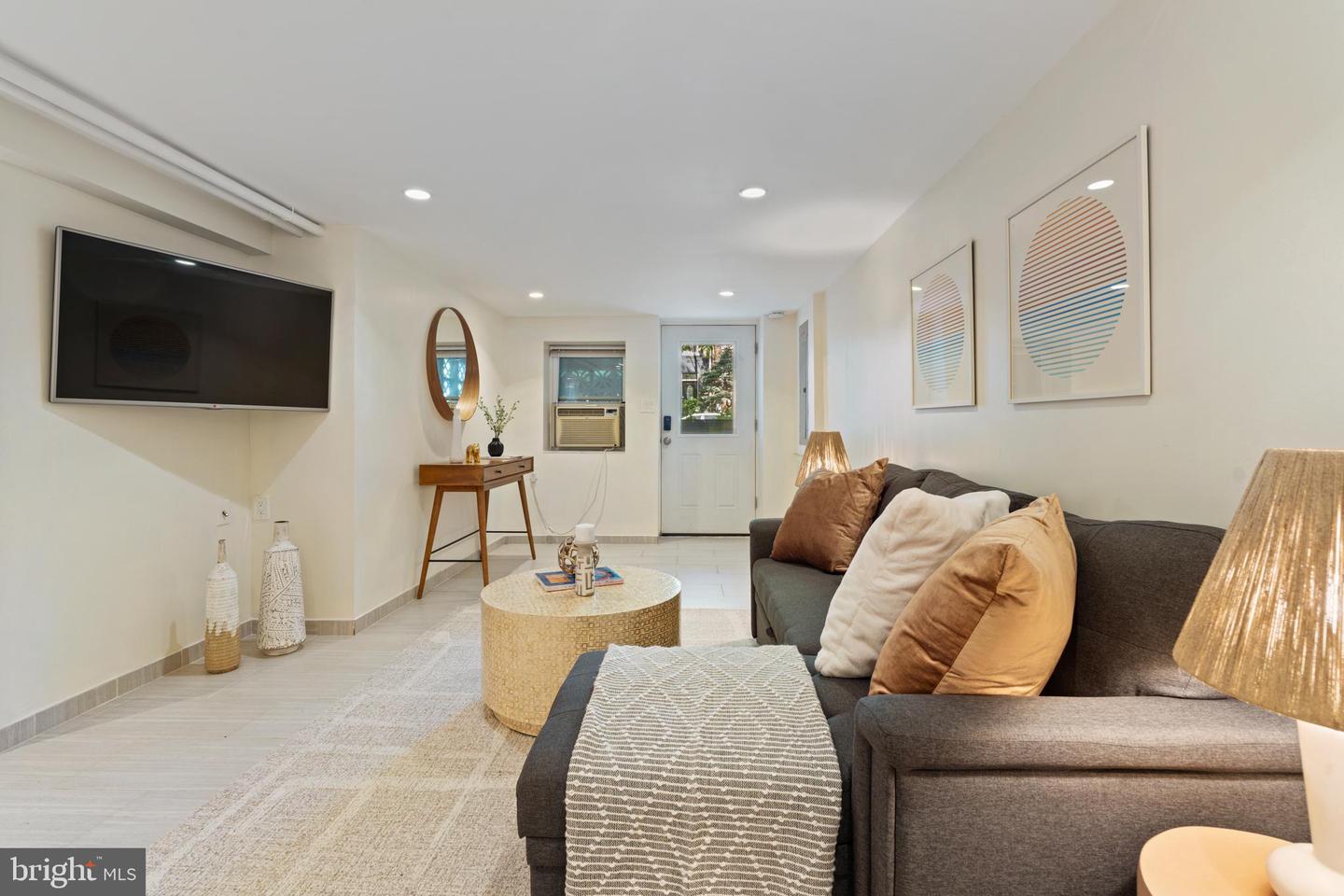 4115 3RD ST NW, WASHINGTON, District Of Columbia 20011, 5 Bedrooms Bedrooms, ,4 BathroomsBathrooms,Residential,For sale,4115 3RD ST NW,DCDC2195928 MLS # DCDC2195928