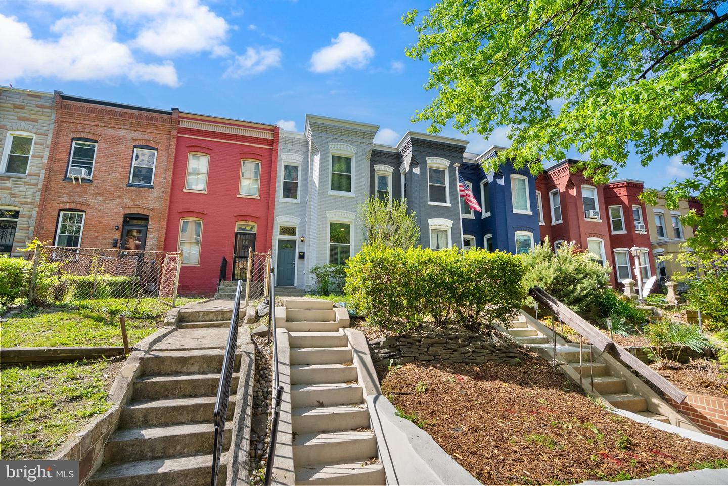 223 K ST NE, WASHINGTON, District Of Columbia 20002, 2 Bedrooms Bedrooms, ,1 BathroomBathrooms,Residential,For sale,223 K ST NE,DCDC2197232 MLS # DCDC2197232