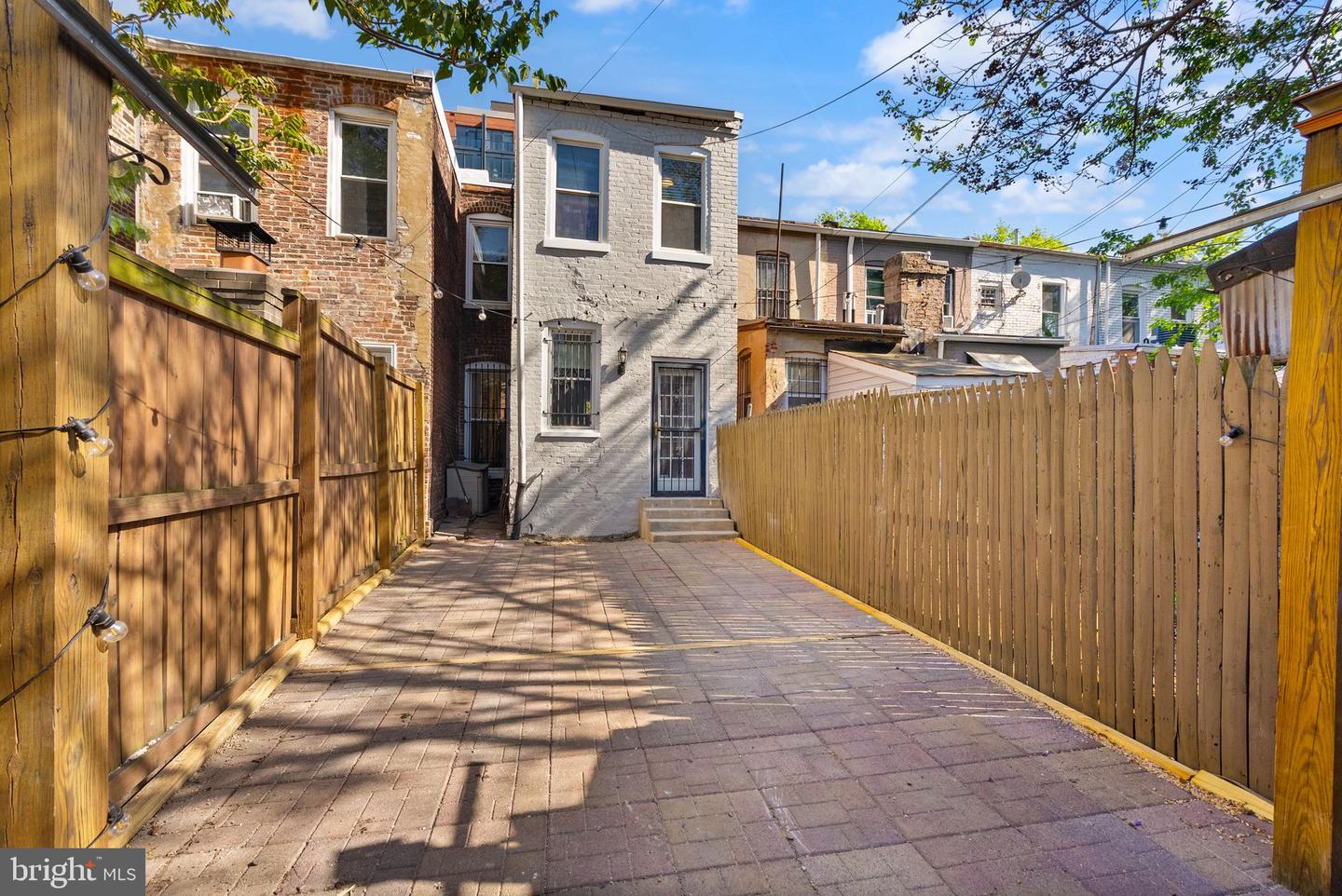 223 K ST NE, WASHINGTON, District Of Columbia 20002, 2 Bedrooms Bedrooms, ,1 BathroomBathrooms,Residential,For sale,223 K ST NE,DCDC2197232 MLS # DCDC2197232