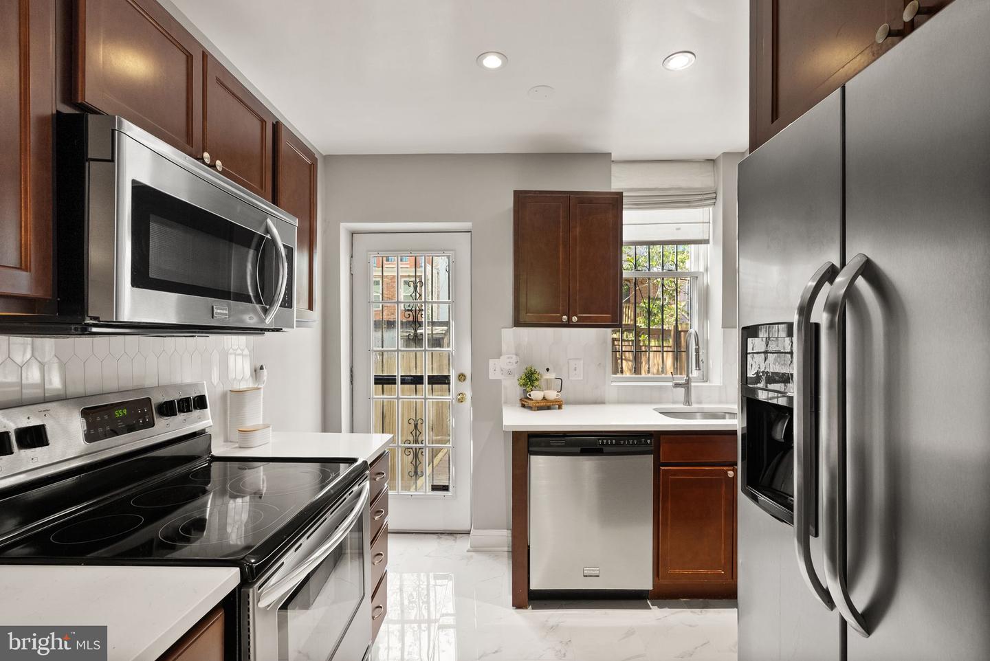 223 K ST NE, WASHINGTON, District Of Columbia 20002, 2 Bedrooms Bedrooms, ,1 BathroomBathrooms,Residential,For sale,223 K ST NE,DCDC2197232 MLS # DCDC2197232