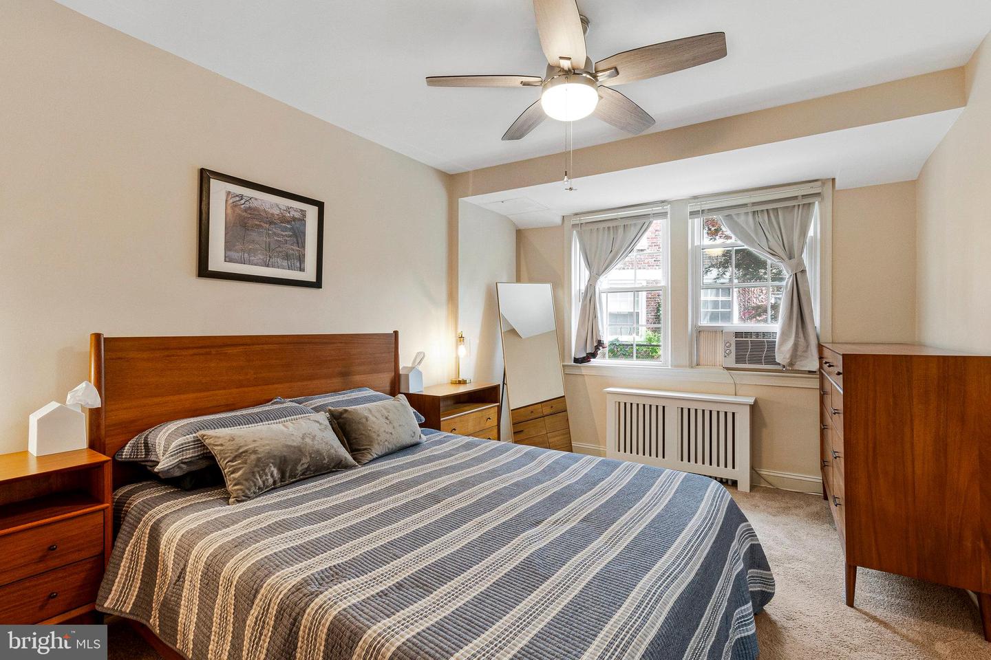 2801 CORTLAND PL NW #1, WASHINGTON, District Of Columbia 20008, 2 Bedrooms Bedrooms, ,1 BathroomBathrooms,Residential,For sale,2801 CORTLAND PL NW #1,DCDC2197436 MLS # DCDC2197436