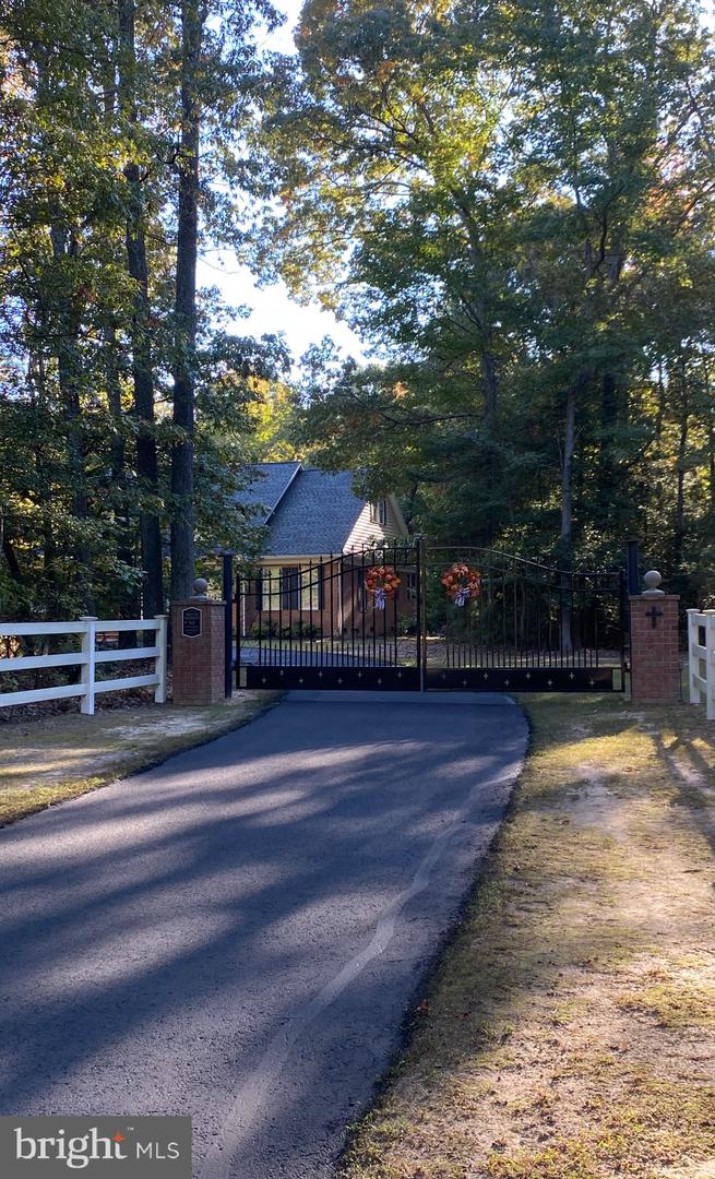 18024 GREEN BLVD, KING GEORGE, Virginia 22485, 3 Bedrooms Bedrooms, ,4 BathroomsBathrooms,Residential,For sale,18024 GREEN BLVD,VAKG2006396 MLS # VAKG2006396