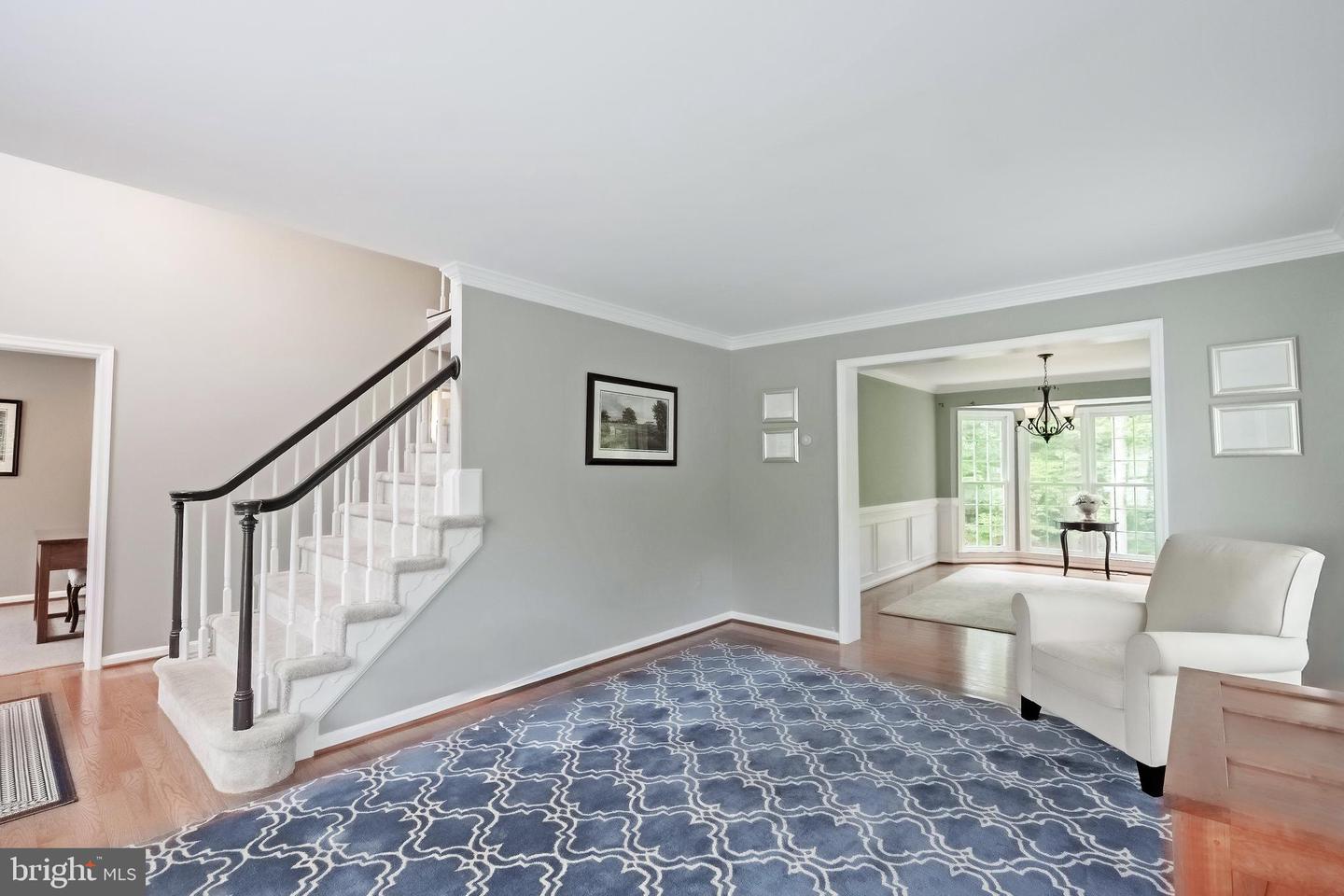 8615 OAK BROOK LN, FAIRFAX STATION, Virginia 22039, 4 Bedrooms Bedrooms, ,3 BathroomsBathrooms,Residential,For sale,8615 OAK BROOK LN,VAFX2242422 MLS # VAFX2242422