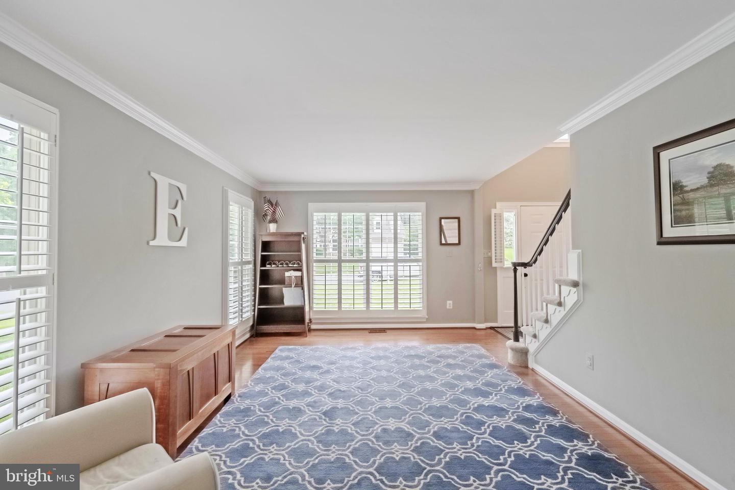 8615 OAK BROOK LN, FAIRFAX STATION, Virginia 22039, 4 Bedrooms Bedrooms, ,3 BathroomsBathrooms,Residential,For sale,8615 OAK BROOK LN,VAFX2242422 MLS # VAFX2242422