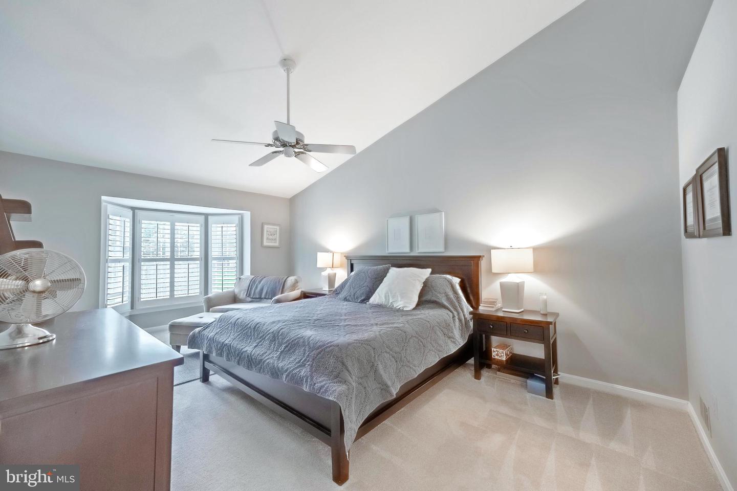 8615 OAK BROOK LN, FAIRFAX STATION, Virginia 22039, 4 Bedrooms Bedrooms, ,3 BathroomsBathrooms,Residential,For sale,8615 OAK BROOK LN,VAFX2242422 MLS # VAFX2242422