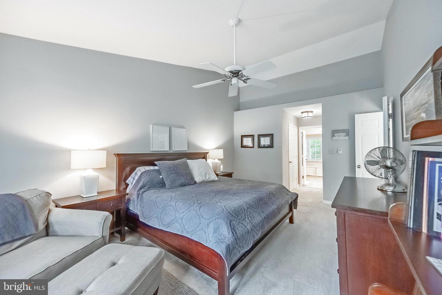 8615 OAK BROOK LN, FAIRFAX STATION, Virginia 22039, 4 Bedrooms Bedrooms, ,3 BathroomsBathrooms,Residential,For sale,8615 OAK BROOK LN,VAFX2242422 MLS # VAFX2242422
