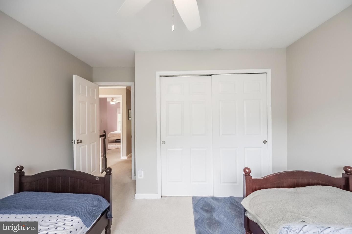 8615 OAK BROOK LN, FAIRFAX STATION, Virginia 22039, 4 Bedrooms Bedrooms, ,3 BathroomsBathrooms,Residential,For sale,8615 OAK BROOK LN,VAFX2242422 MLS # VAFX2242422