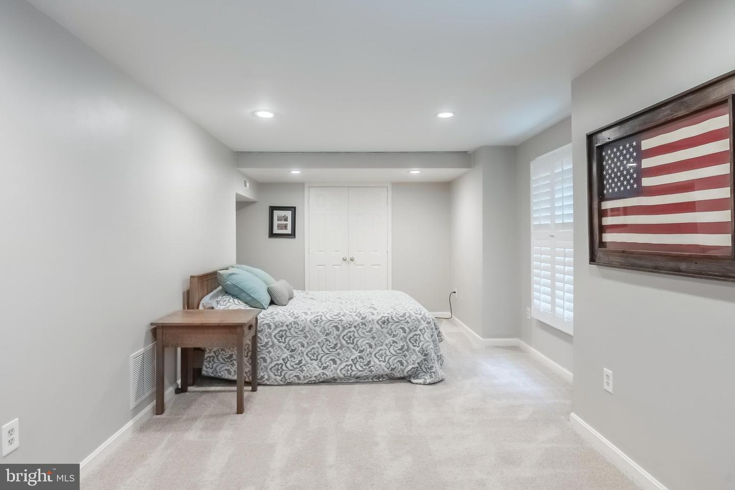 8615 OAK BROOK LN, FAIRFAX STATION, Virginia 22039, 4 Bedrooms Bedrooms, ,3 BathroomsBathrooms,Residential,For sale,8615 OAK BROOK LN,VAFX2242422 MLS # VAFX2242422