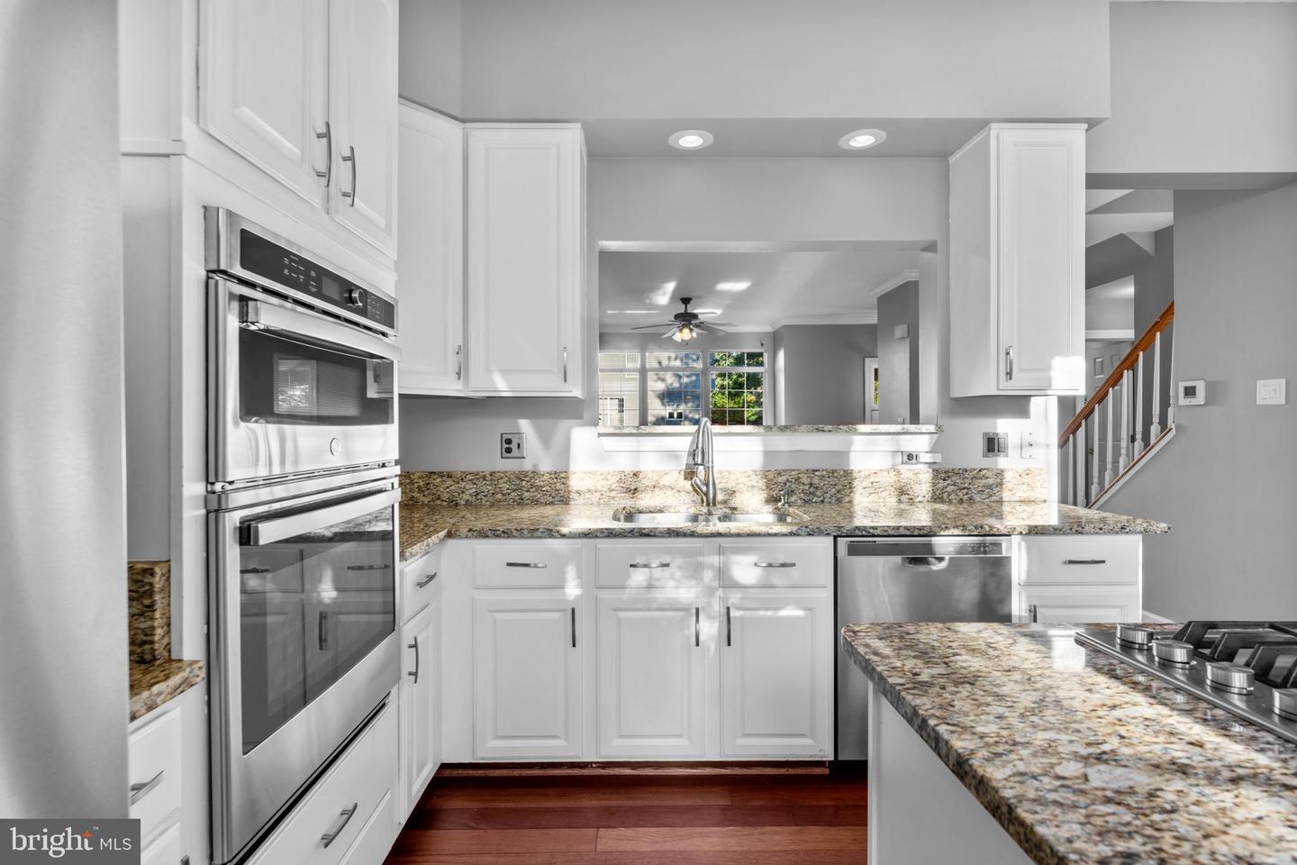 20580 WILLOUGHBY SQ, STERLING, Virginia 20165, 3 Bedrooms Bedrooms, ,2 BathroomsBathrooms,Residential,For sale,20580 WILLOUGHBY SQ,VALO2097520 MLS # VALO2097520