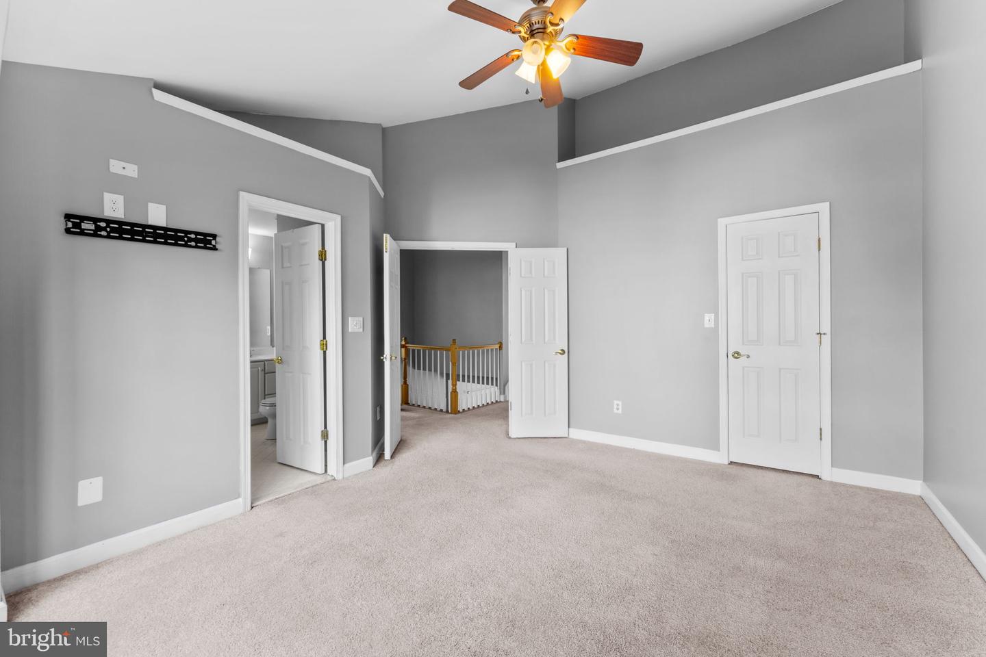 20580 WILLOUGHBY SQ, STERLING, Virginia 20165, 3 Bedrooms Bedrooms, ,2 BathroomsBathrooms,Residential,For sale,20580 WILLOUGHBY SQ,VALO2097520 MLS # VALO2097520