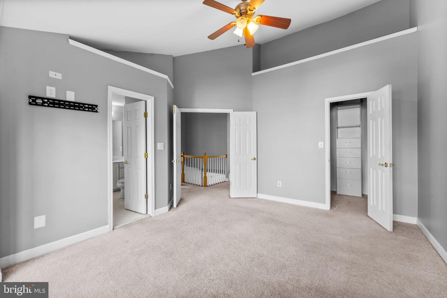 20580 WILLOUGHBY SQ, STERLING, Virginia 20165, 3 Bedrooms Bedrooms, ,2 BathroomsBathrooms,Residential,For sale,20580 WILLOUGHBY SQ,VALO2097520 MLS # VALO2097520