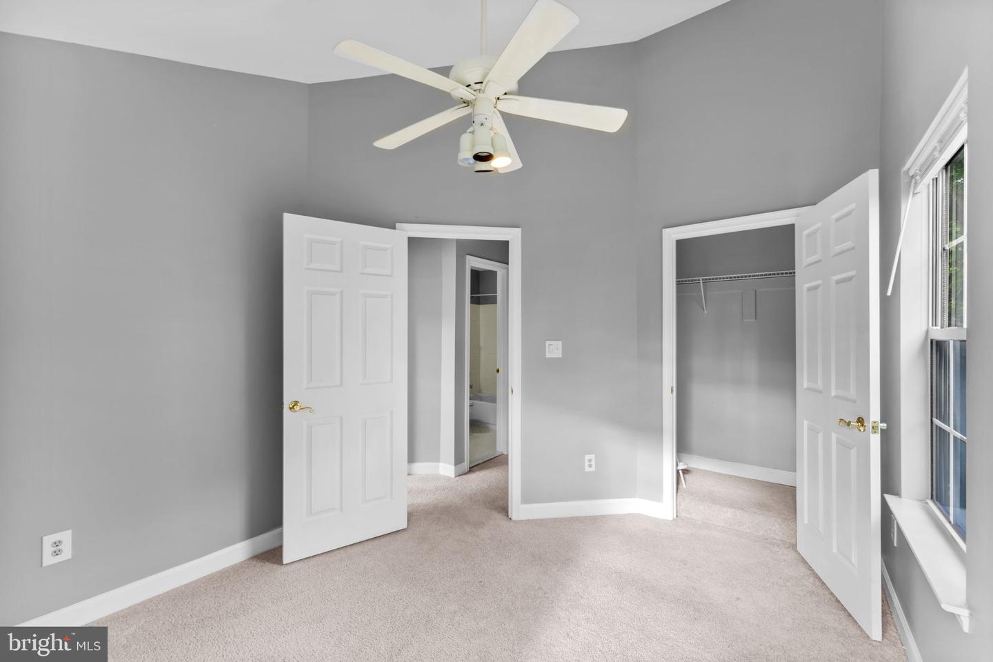 20580 WILLOUGHBY SQ, STERLING, Virginia 20165, 3 Bedrooms Bedrooms, ,2 BathroomsBathrooms,Residential,For sale,20580 WILLOUGHBY SQ,VALO2097520 MLS # VALO2097520