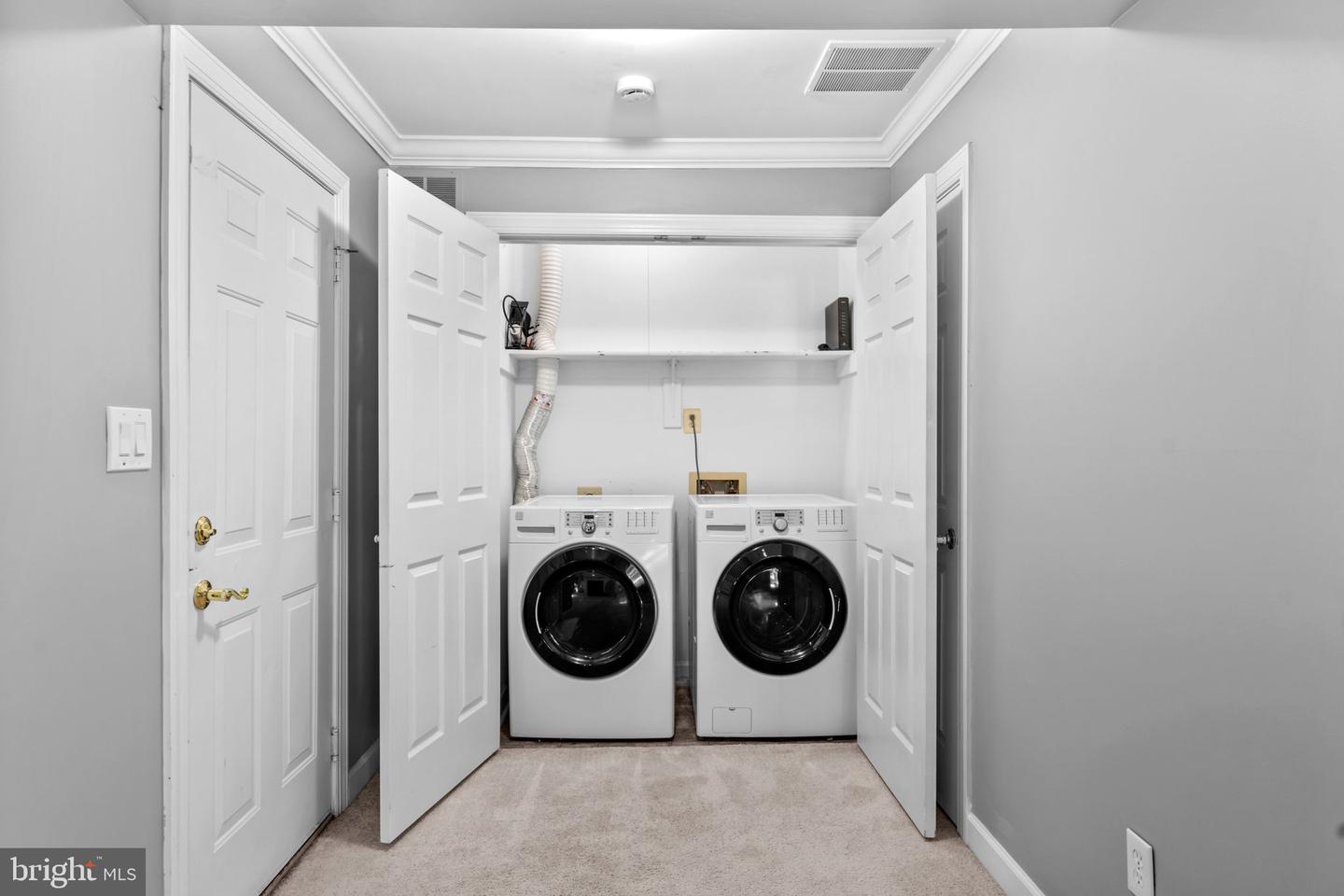 20580 WILLOUGHBY SQ, STERLING, Virginia 20165, 3 Bedrooms Bedrooms, ,2 BathroomsBathrooms,Residential,For sale,20580 WILLOUGHBY SQ,VALO2097520 MLS # VALO2097520