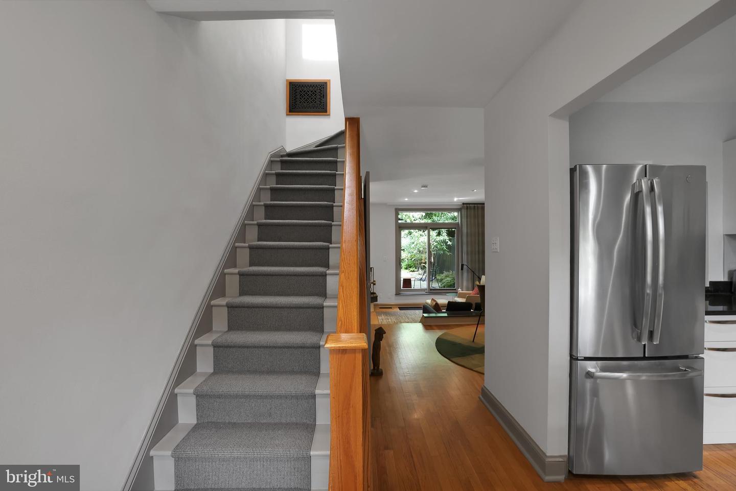 2209 ONTARIO RD NW, WASHINGTON, District Of Columbia 20009, 2 Bedrooms Bedrooms, ,2 BathroomsBathrooms,Residential,For sale,2209 ONTARIO RD NW,DCDC2202046 MLS # DCDC2202046