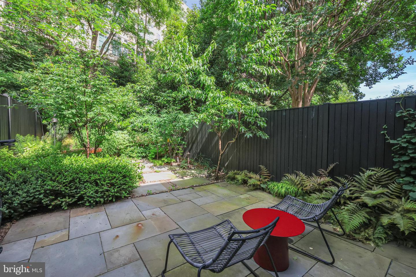 2209 ONTARIO RD NW, WASHINGTON, District Of Columbia 20009, 2 Bedrooms Bedrooms, ,2 BathroomsBathrooms,Residential,For sale,2209 ONTARIO RD NW,DCDC2202046 MLS # DCDC2202046