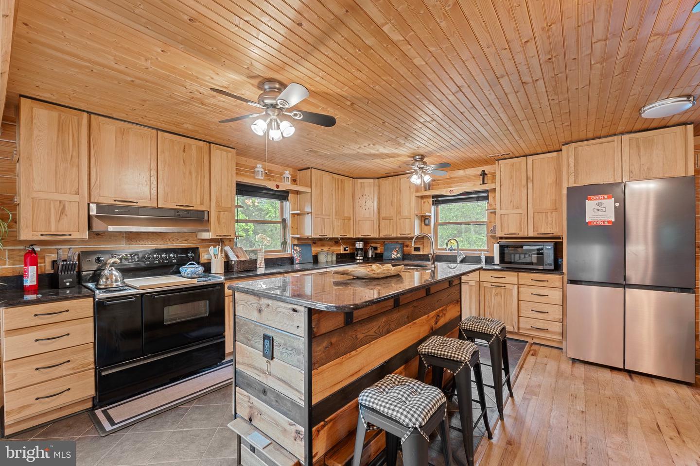 8 HOPE VALLEY LN, STAFFORD, Virginia 22554, 7 Bedrooms Bedrooms, ,4 BathroomsBathrooms,Residential,For sale,8 HOPE VALLEY LN,VAST2038930 MLS # VAST2038930