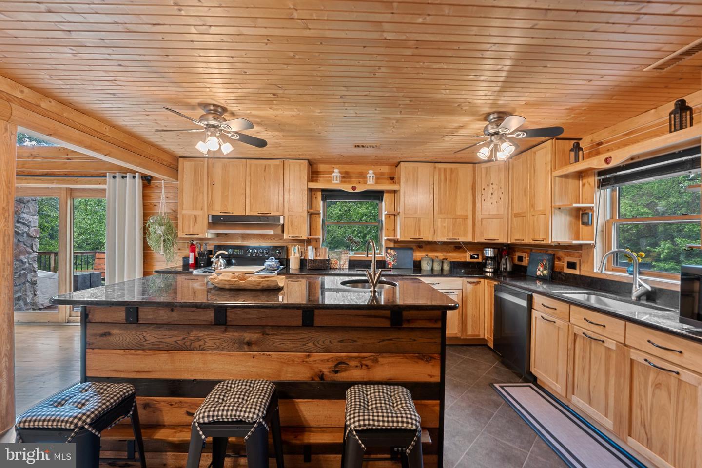 8 HOPE VALLEY LN, STAFFORD, Virginia 22554, 7 Bedrooms Bedrooms, ,4 BathroomsBathrooms,Residential,For sale,8 HOPE VALLEY LN,VAST2038930 MLS # VAST2038930