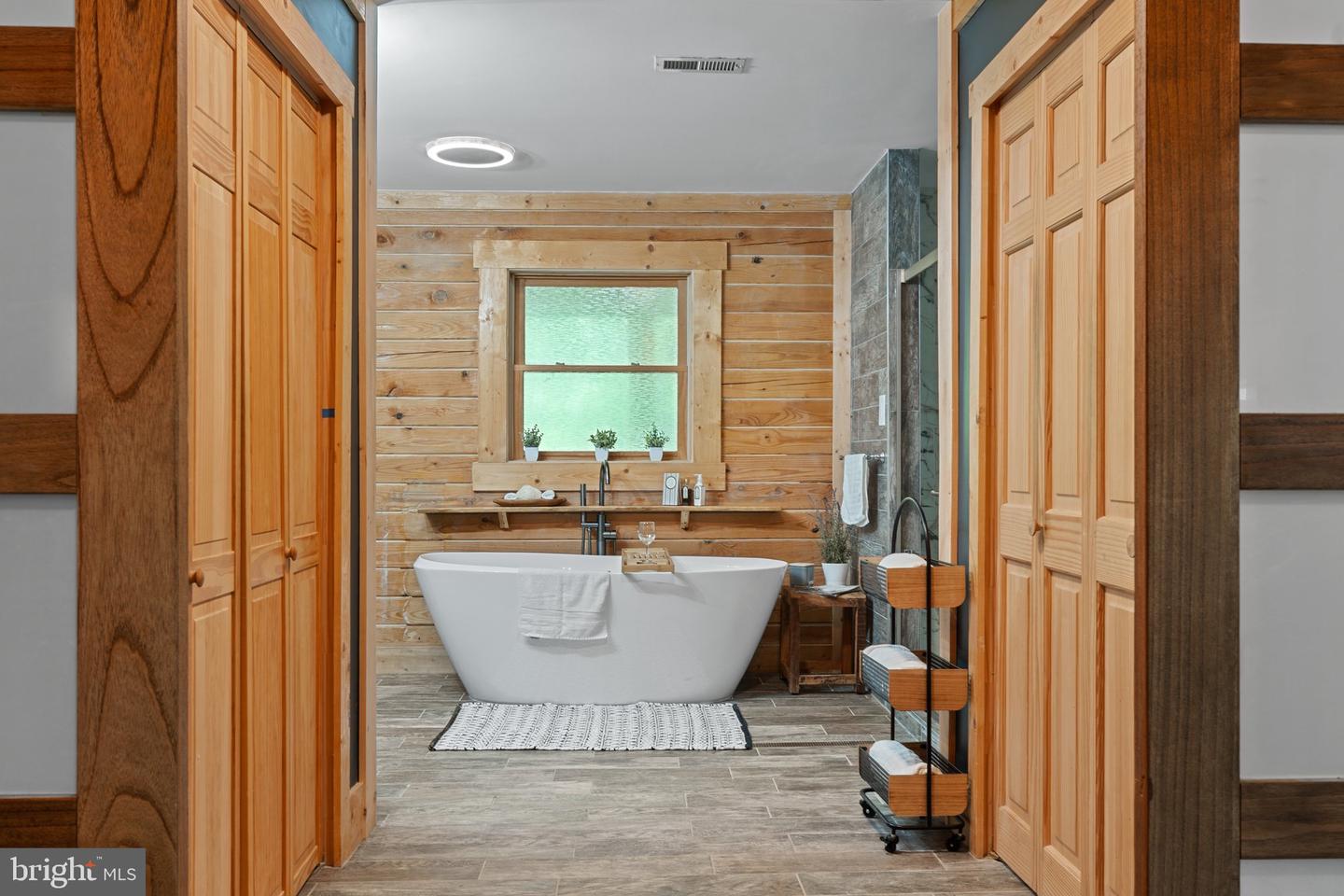 8 HOPE VALLEY LN, STAFFORD, Virginia 22554, 7 Bedrooms Bedrooms, ,4 BathroomsBathrooms,Residential,For sale,8 HOPE VALLEY LN,VAST2038930 MLS # VAST2038930