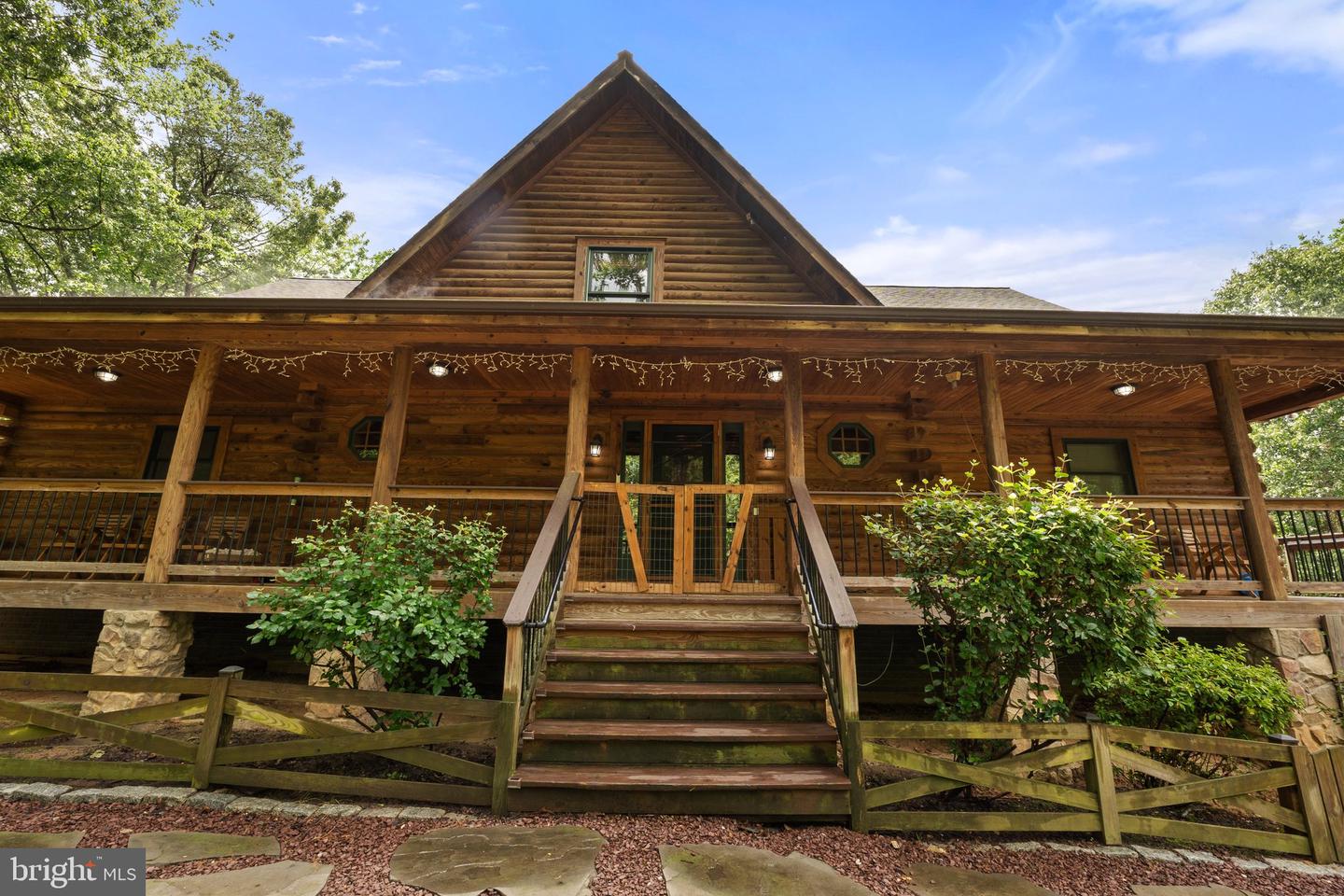 8 HOPE VALLEY LN, STAFFORD, Virginia 22554, 7 Bedrooms Bedrooms, ,4 BathroomsBathrooms,Residential,For sale,8 HOPE VALLEY LN,VAST2038930 MLS # VAST2038930