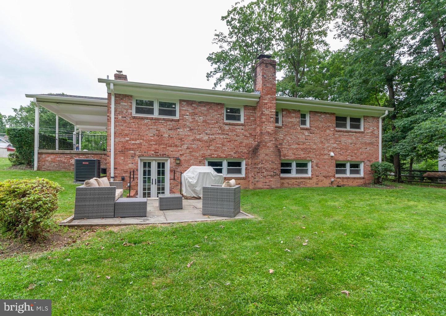 4510 VILLAGE DR, FAIRFAX, Virginia 22030, 4 Bedrooms Bedrooms, ,2 BathroomsBathrooms,Residential,For sale,4510 VILLAGE DR,VAFX2242690 MLS # VAFX2242690