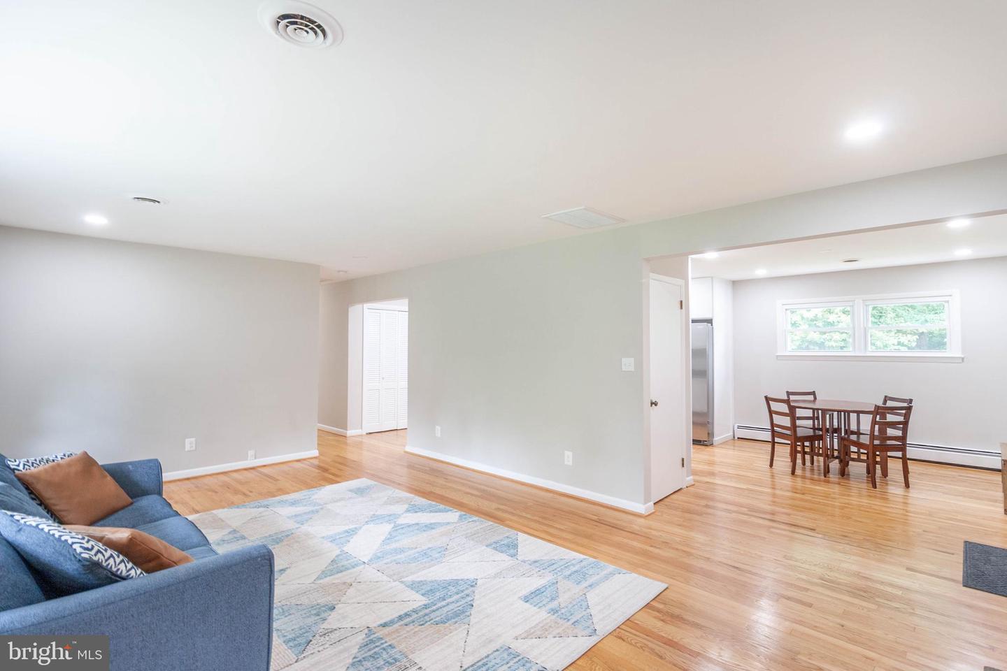4510 VILLAGE DR, FAIRFAX, Virginia 22030, 4 Bedrooms Bedrooms, ,2 BathroomsBathrooms,Residential,For sale,4510 VILLAGE DR,VAFX2242690 MLS # VAFX2242690