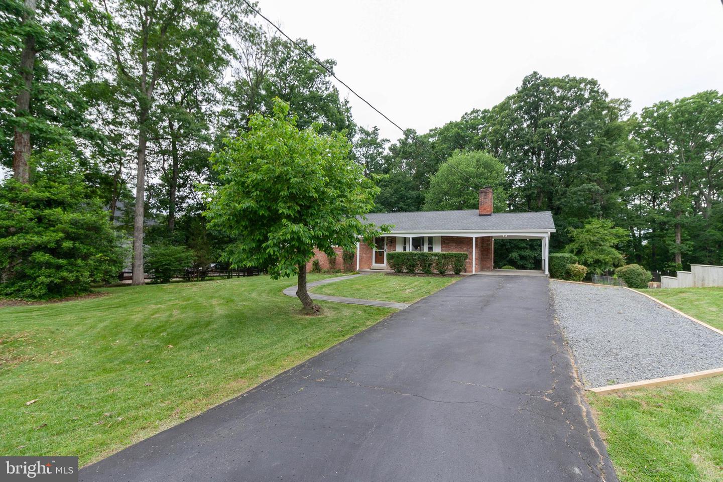 4510 VILLAGE DR, FAIRFAX, Virginia 22030, 4 Bedrooms Bedrooms, ,2 BathroomsBathrooms,Residential,For sale,4510 VILLAGE DR,VAFX2242690 MLS # VAFX2242690