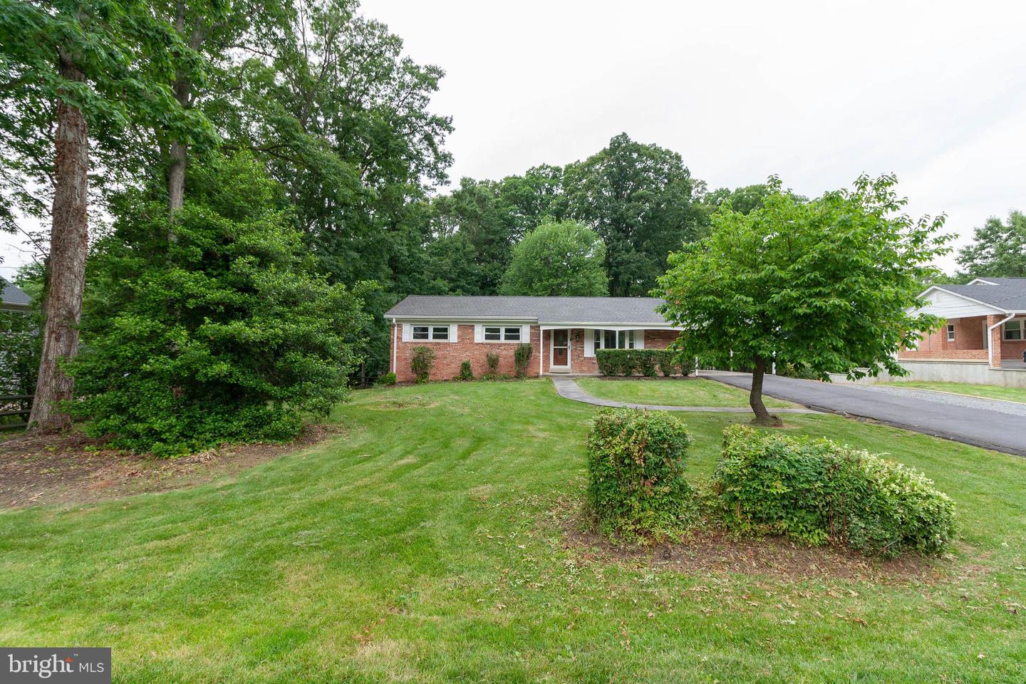 4510 VILLAGE DR, FAIRFAX, Virginia 22030, 4 Bedrooms Bedrooms, ,2 BathroomsBathrooms,Residential,For sale,4510 VILLAGE DR,VAFX2242690 MLS # VAFX2242690