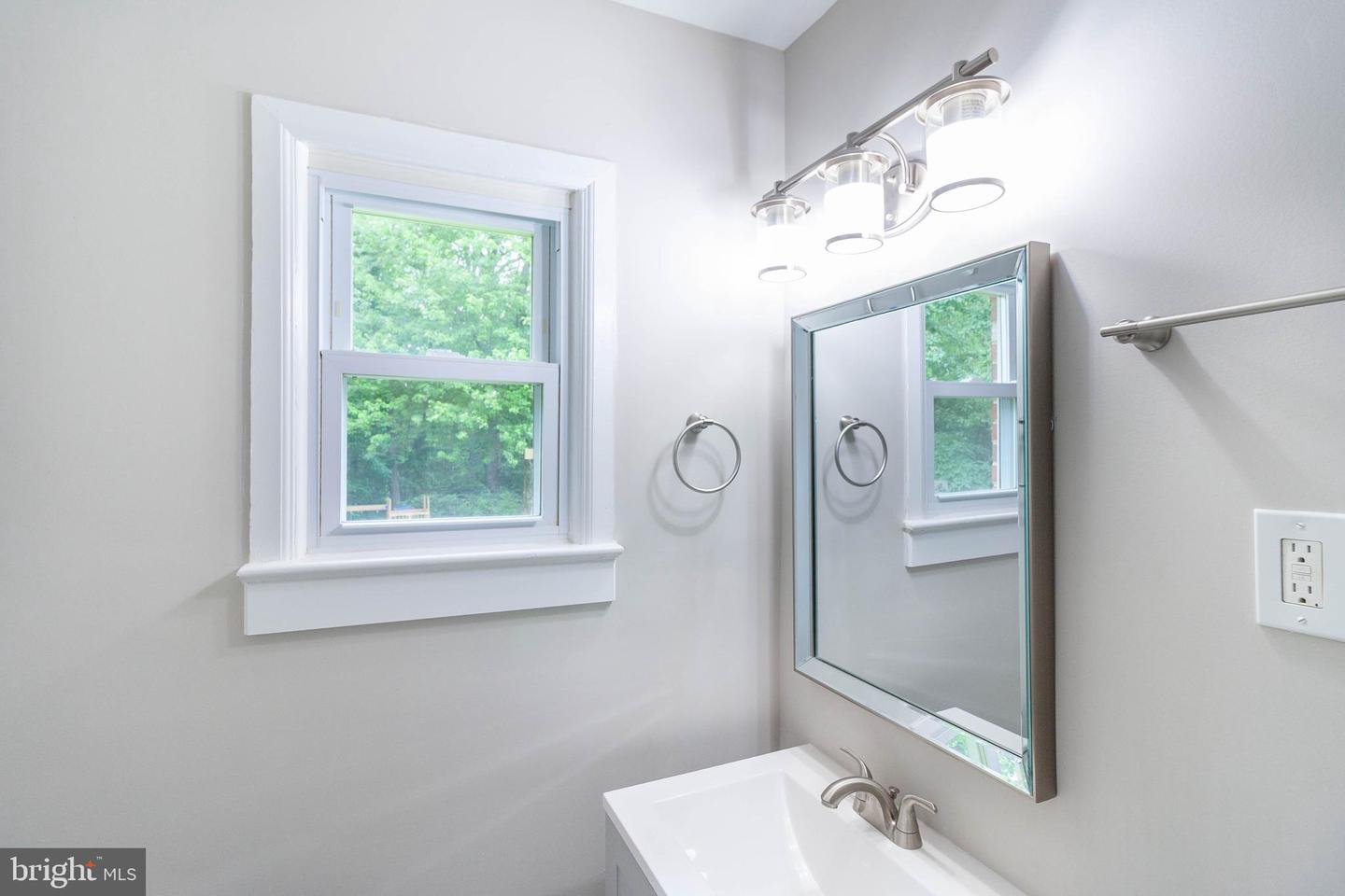 4510 VILLAGE DR, FAIRFAX, Virginia 22030, 4 Bedrooms Bedrooms, ,2 BathroomsBathrooms,Residential,For sale,4510 VILLAGE DR,VAFX2242690 MLS # VAFX2242690