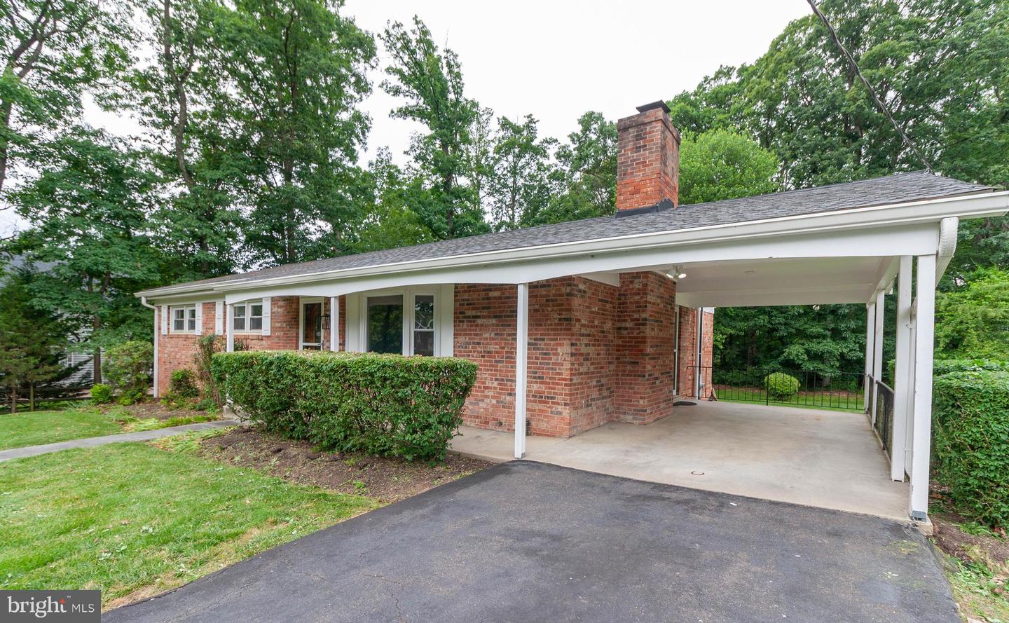 4510 VILLAGE DR, FAIRFAX, Virginia 22030, 4 Bedrooms Bedrooms, ,2 BathroomsBathrooms,Residential,For sale,4510 VILLAGE DR,VAFX2242690 MLS # VAFX2242690